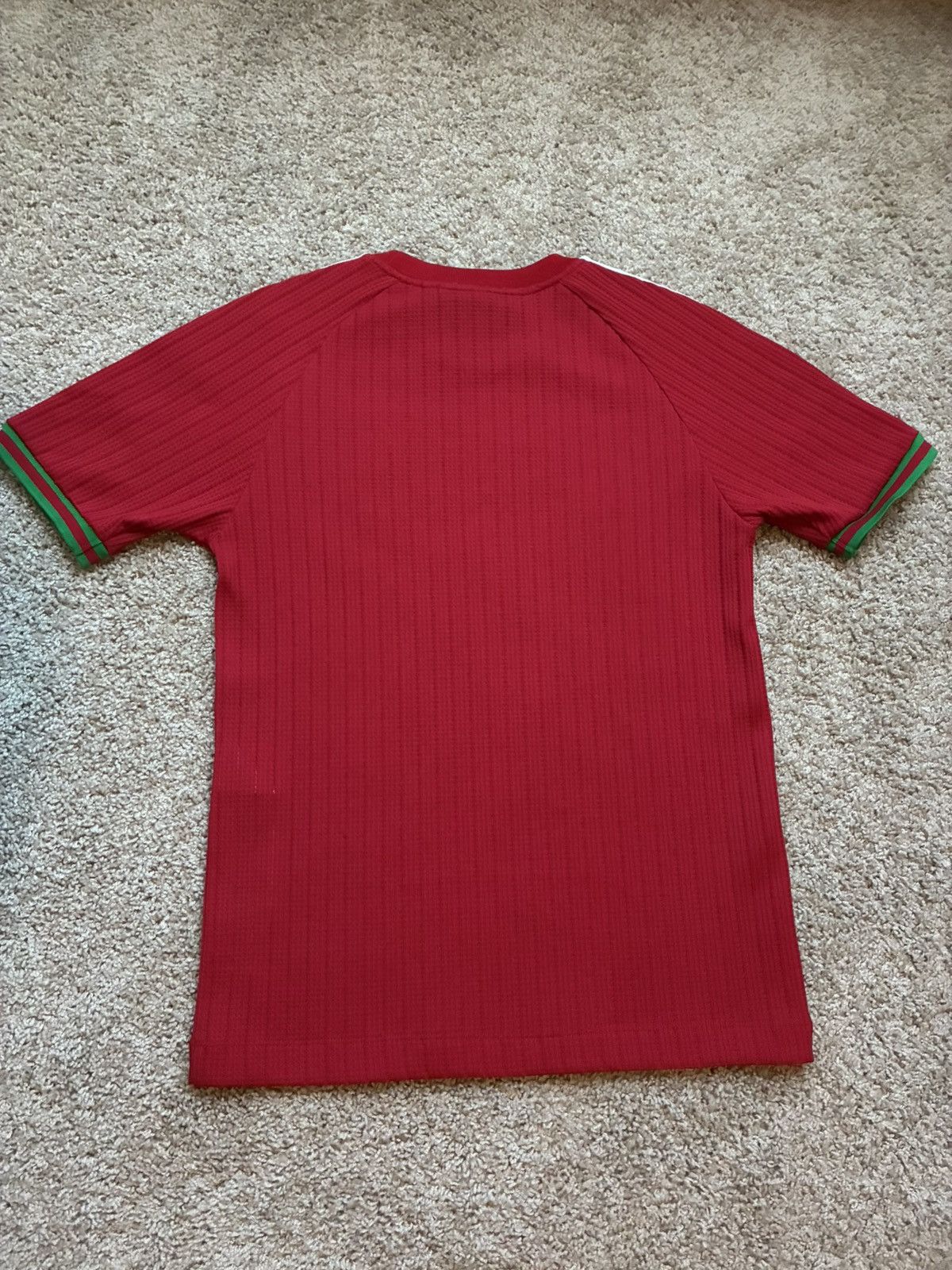 Adidas × Gucci Gucci x Adidas Red Tracksuit – Rare Collab Piece Size US M / EU 48-50 / 2 - 4 Thumbnail