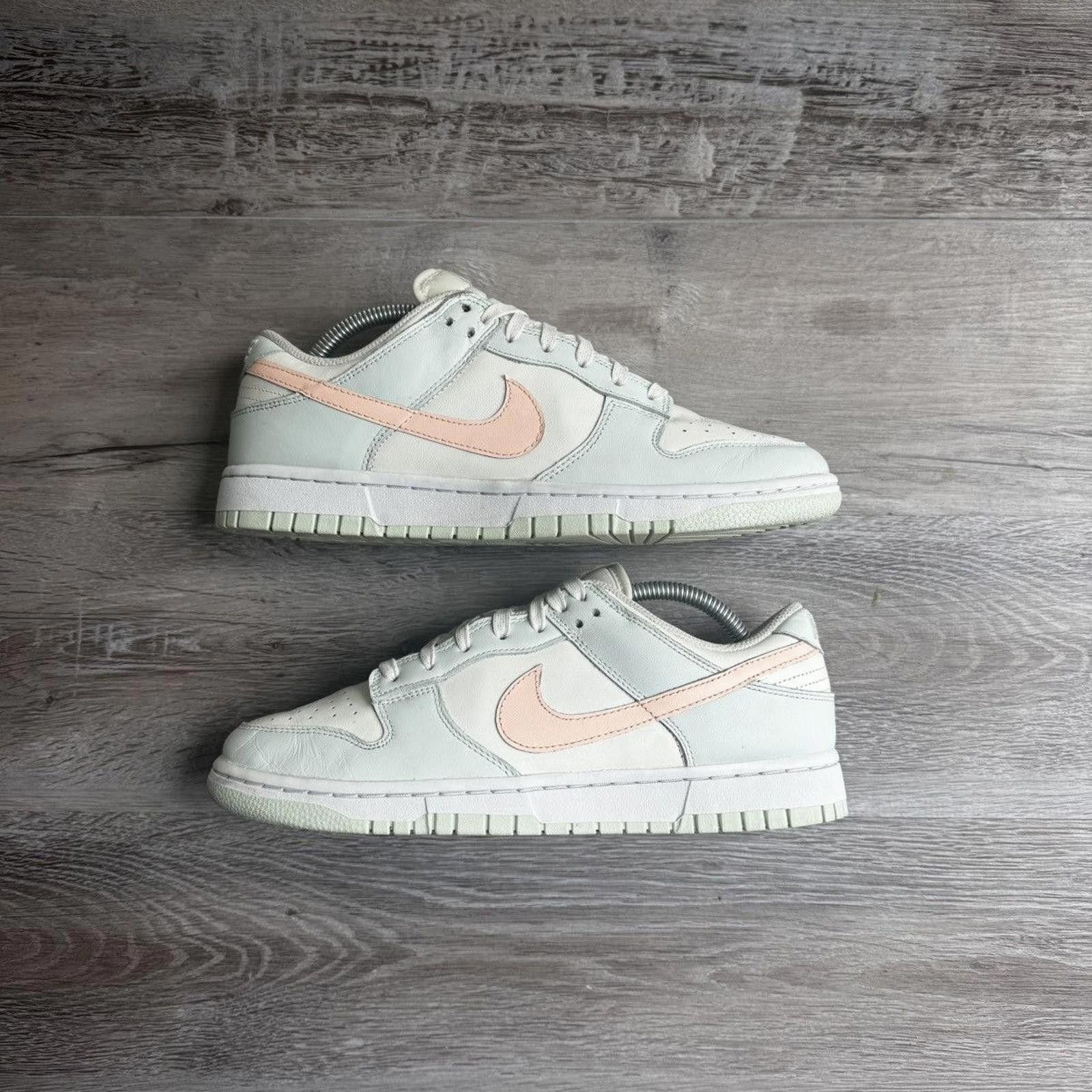 Nike NIKE • WMNS Dunk Low "Barely Green" (9M) Size US 9 / EU 42 - 2 Thumbnail