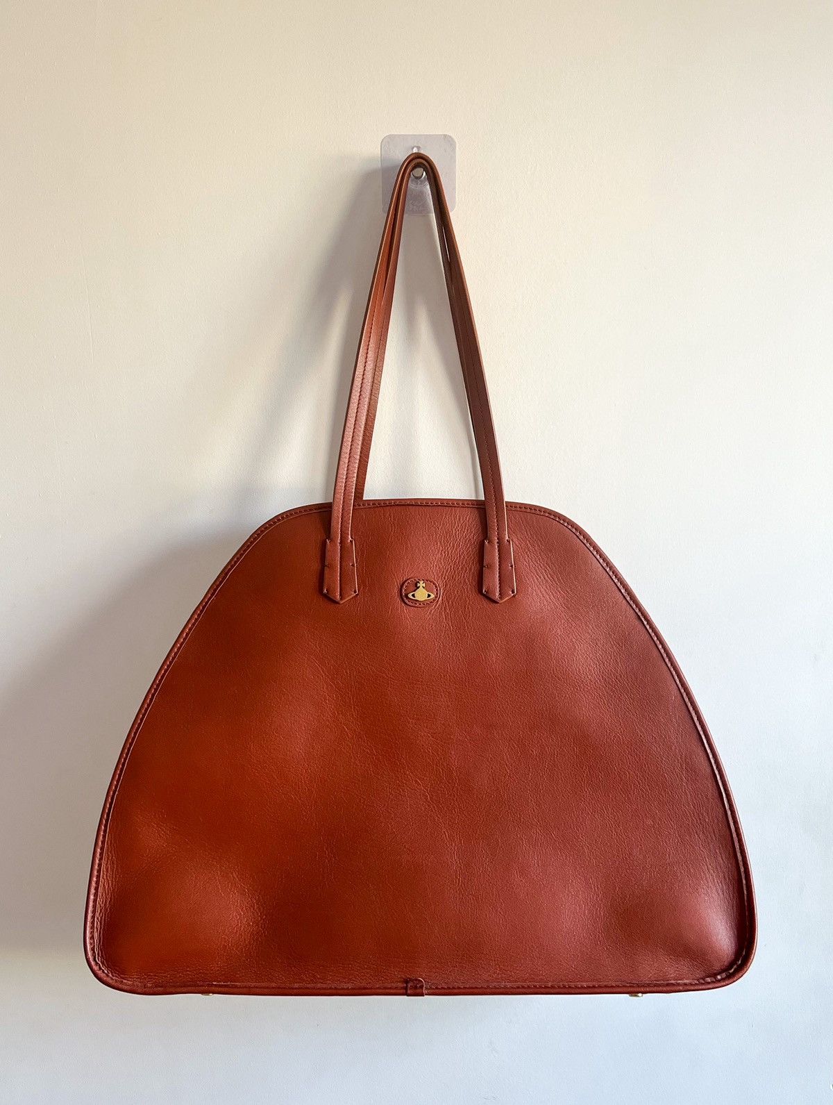 Vivienne Westwood Vivienne Westwood Large Leather Yasmina Bag Tan / Brown Size ONE SIZE - 1 Thumbnail