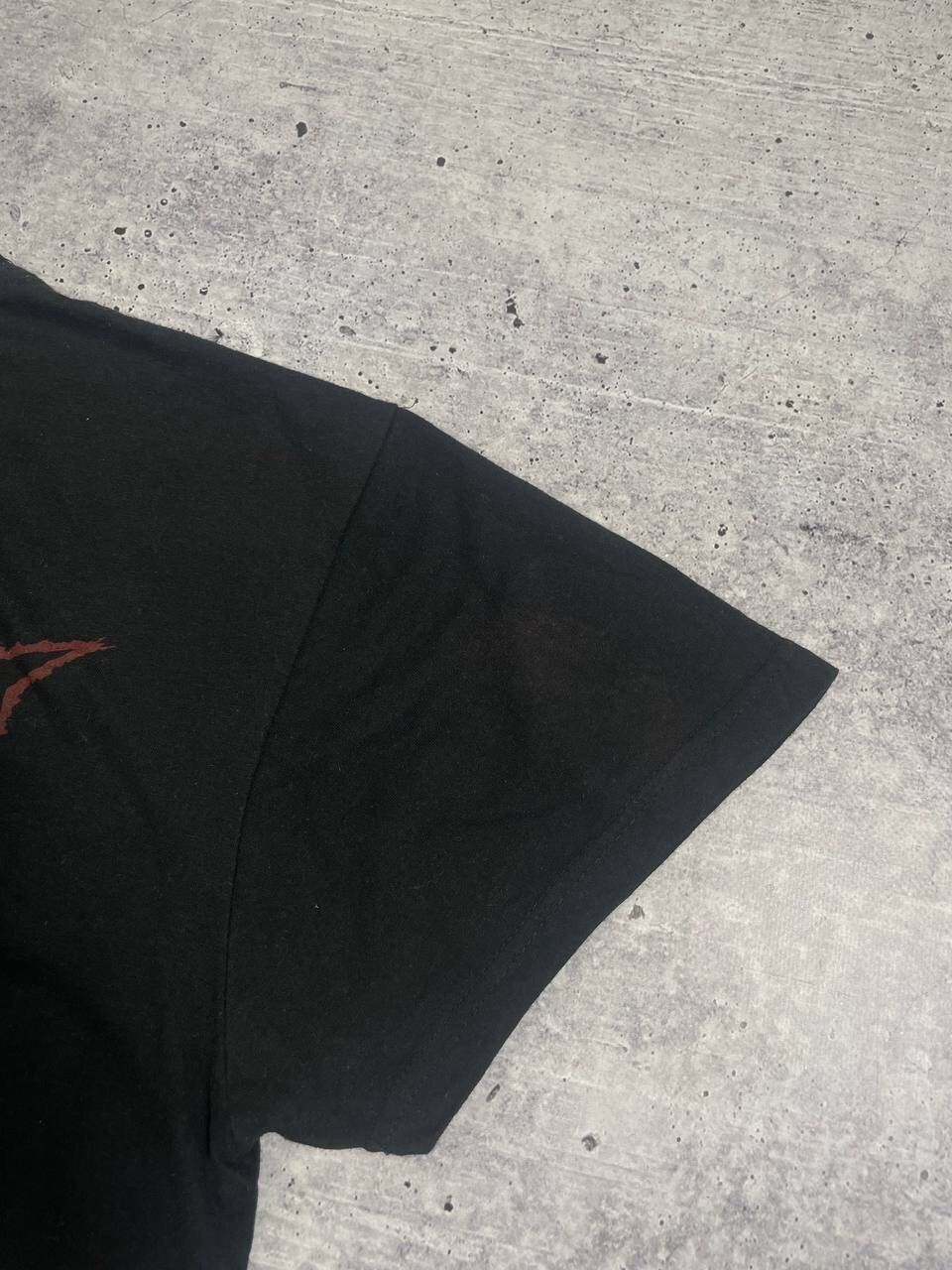 Band Tees Vintage 2004 Metallica Hammer Nails Band Tee T-Shirt Y2K Size US L / EU 52-54 / 3 - 7 Thumbnail