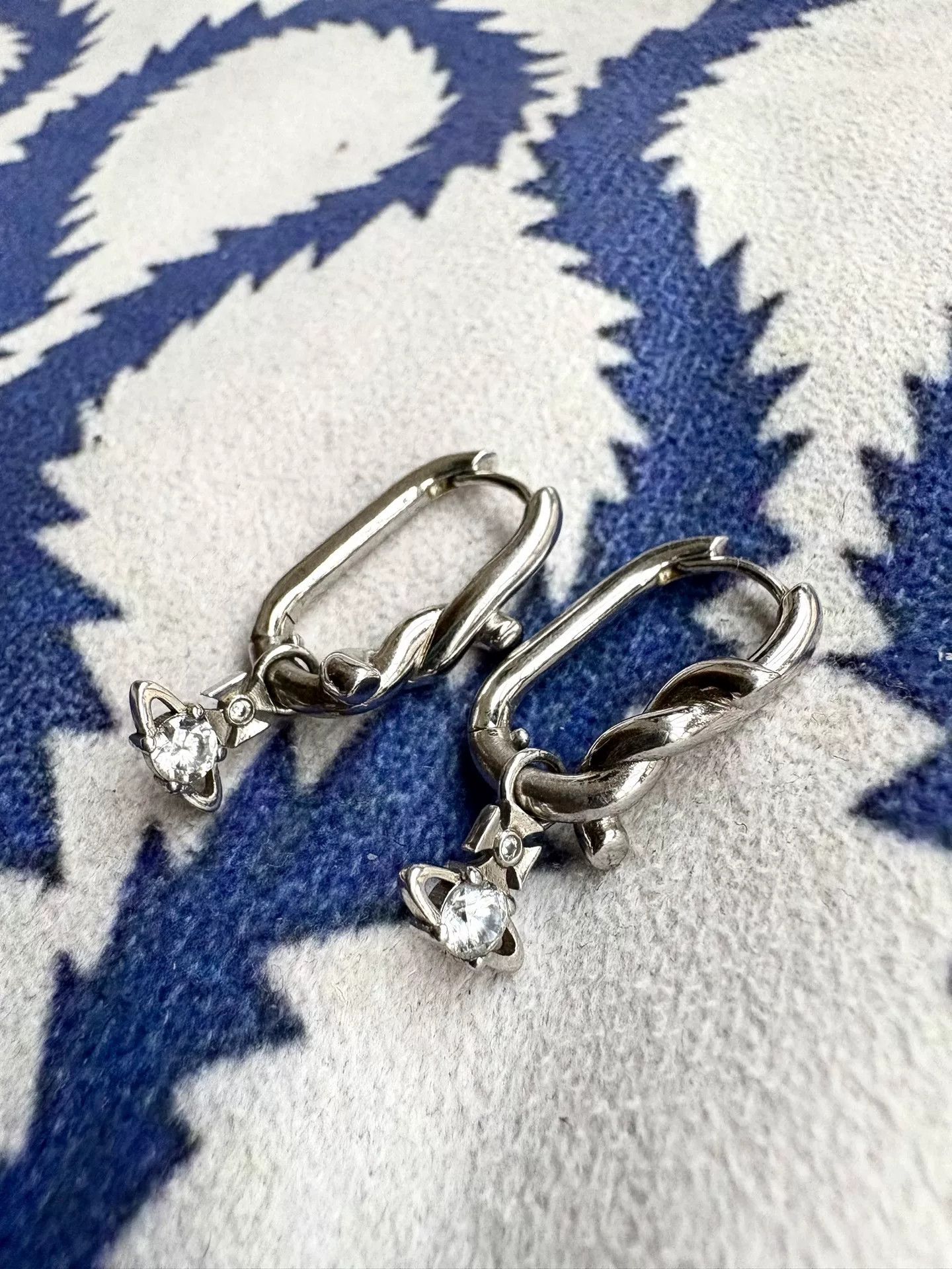 Vivienne Westwood vivienne westwood silver woven saturn earrings Size ONE SIZE - 1 Thumbnail