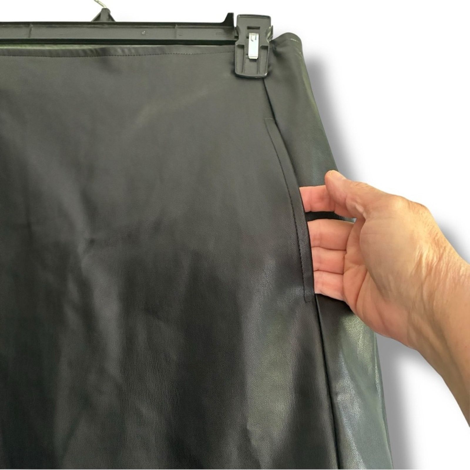 Other Lulus faux leather mini skirt Women's Medium Size 30" / US 8 / IT 44 - 4 Thumbnail