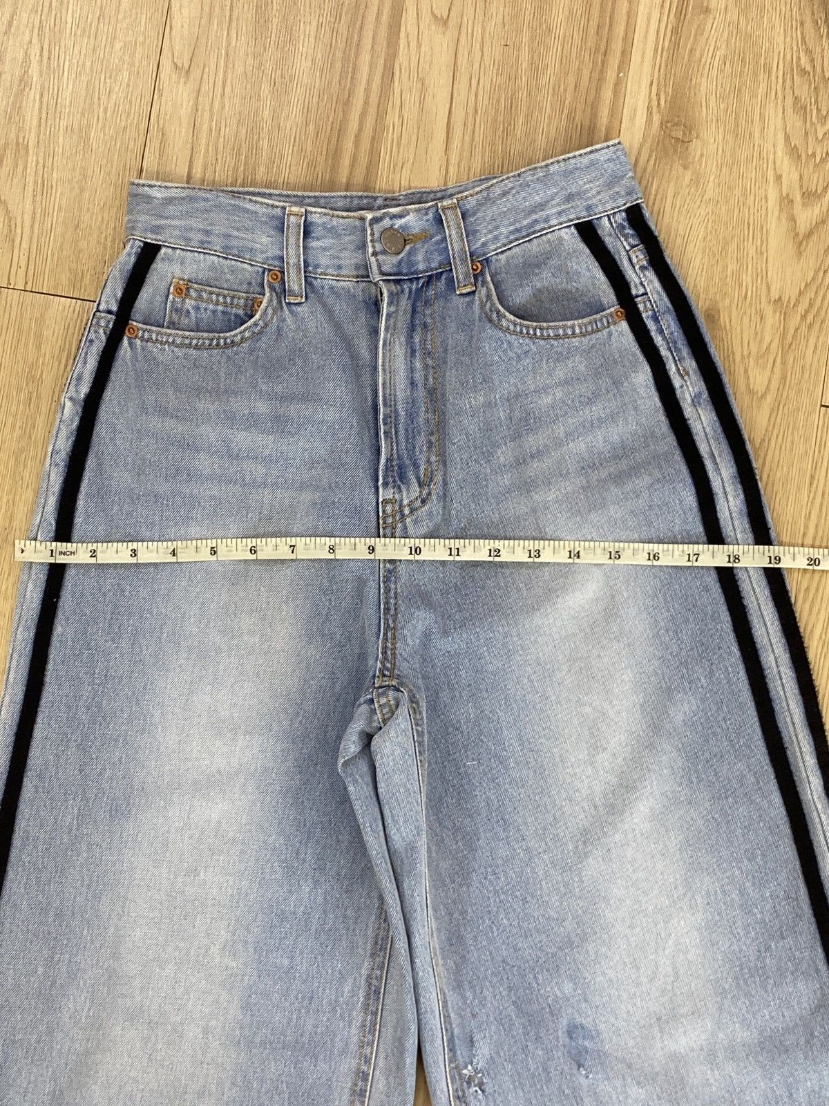 Japanese Brand Vintage Japanese Brand Blue Wash Style Side Line Jeans Size 26" / US 2 / IT 38 - 10 Thumbnail