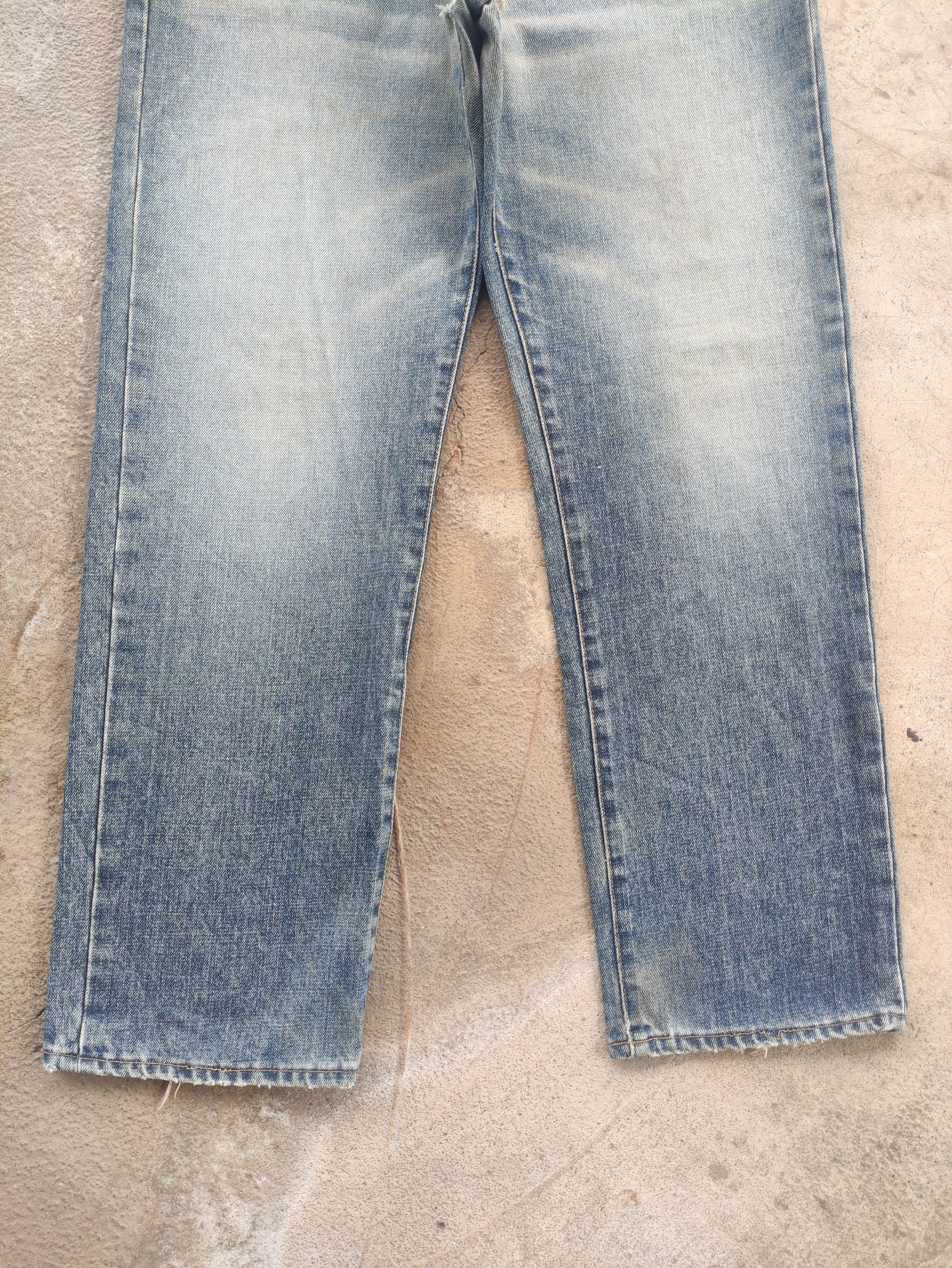 Japanese Brand Vintage Japanese Jean Distressed Faded Denim Pants Size US 35 - 4 Thumbnail