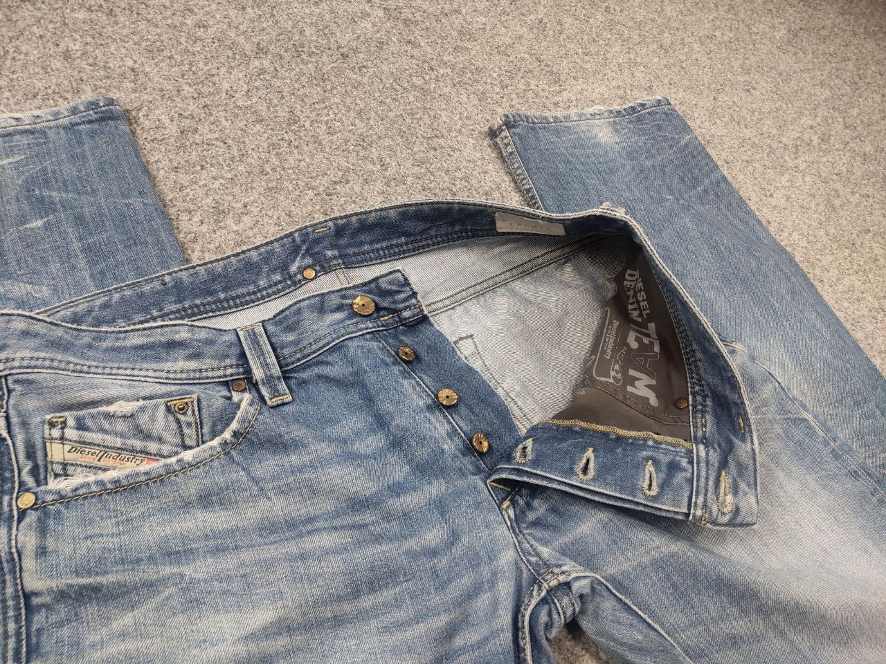 Diesel Vintage 90's Diesel Larkee Faded Distressed Denim jeans Size US 34 / EU 50 - 12 Thumbnail
