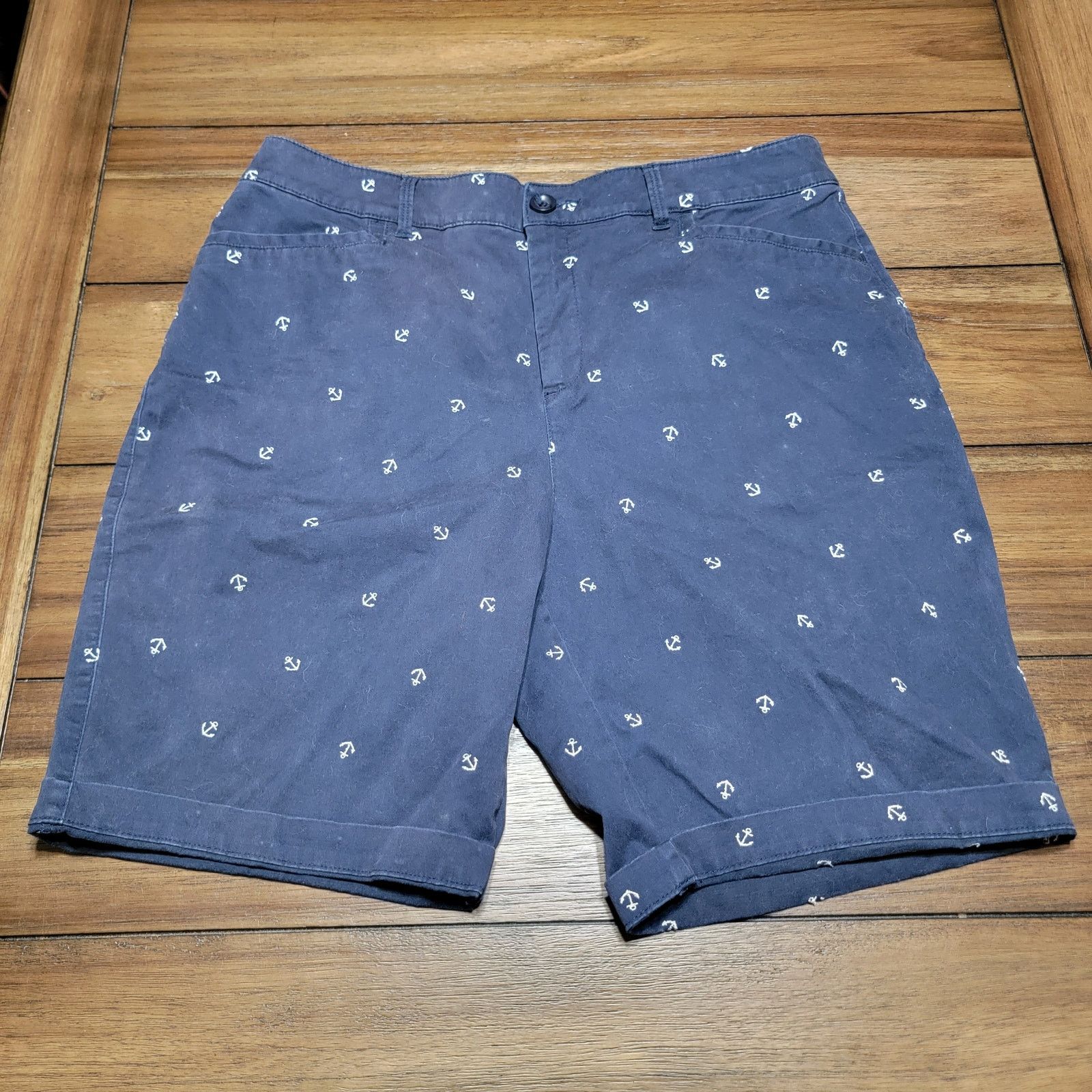 Croft & Barrow Croft & Barrow Stretch Shorts w/ Embroidered Anchors - 12 Size 34" / US 12 / IT 48 - 1 Thumbnail
