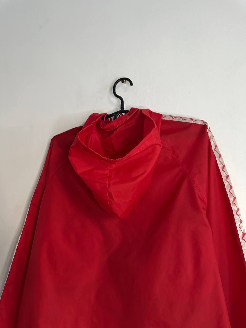Puma Vintage Puma red windbreaker jacket with logo tape sleeves Size US L / EU 52-54 / 3 - 9 Thumbnail