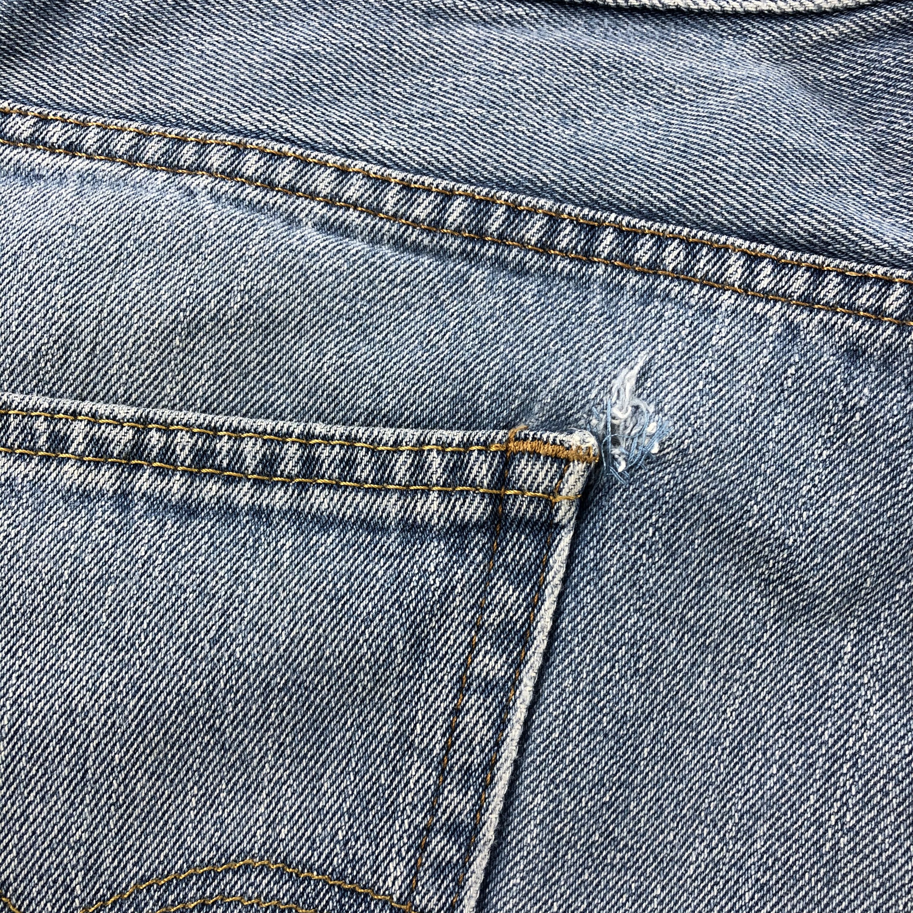 Levi's Vintage Light Wash Levis 550 Jeans-J1707 Size US 37 - 8 Thumbnail