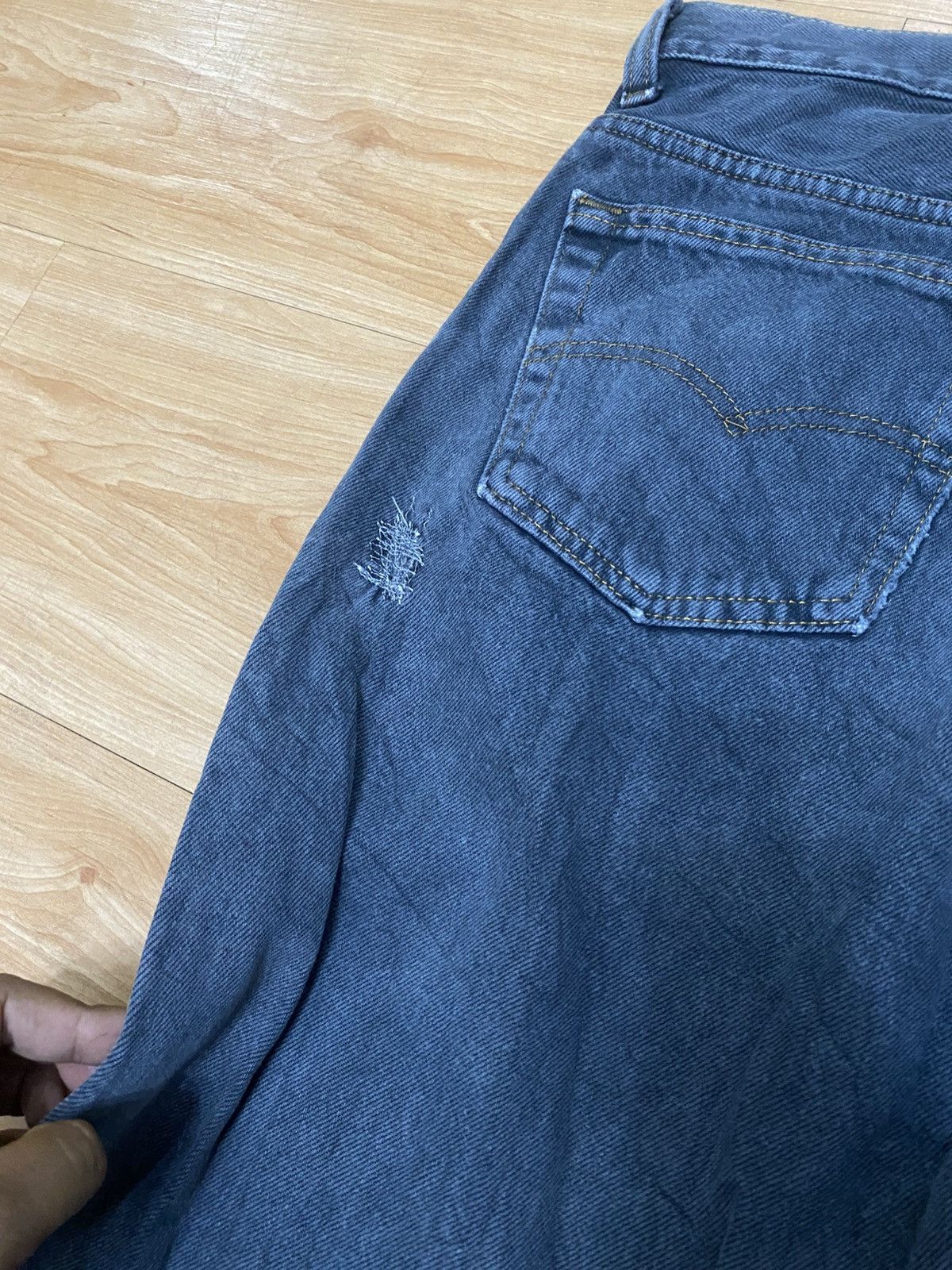 Levi's × Levi's Vintage Clothing × Vintage Vintage made in usa 90s levis black sun faded Size US 32 / EU 48 - 9 Thumbnail
