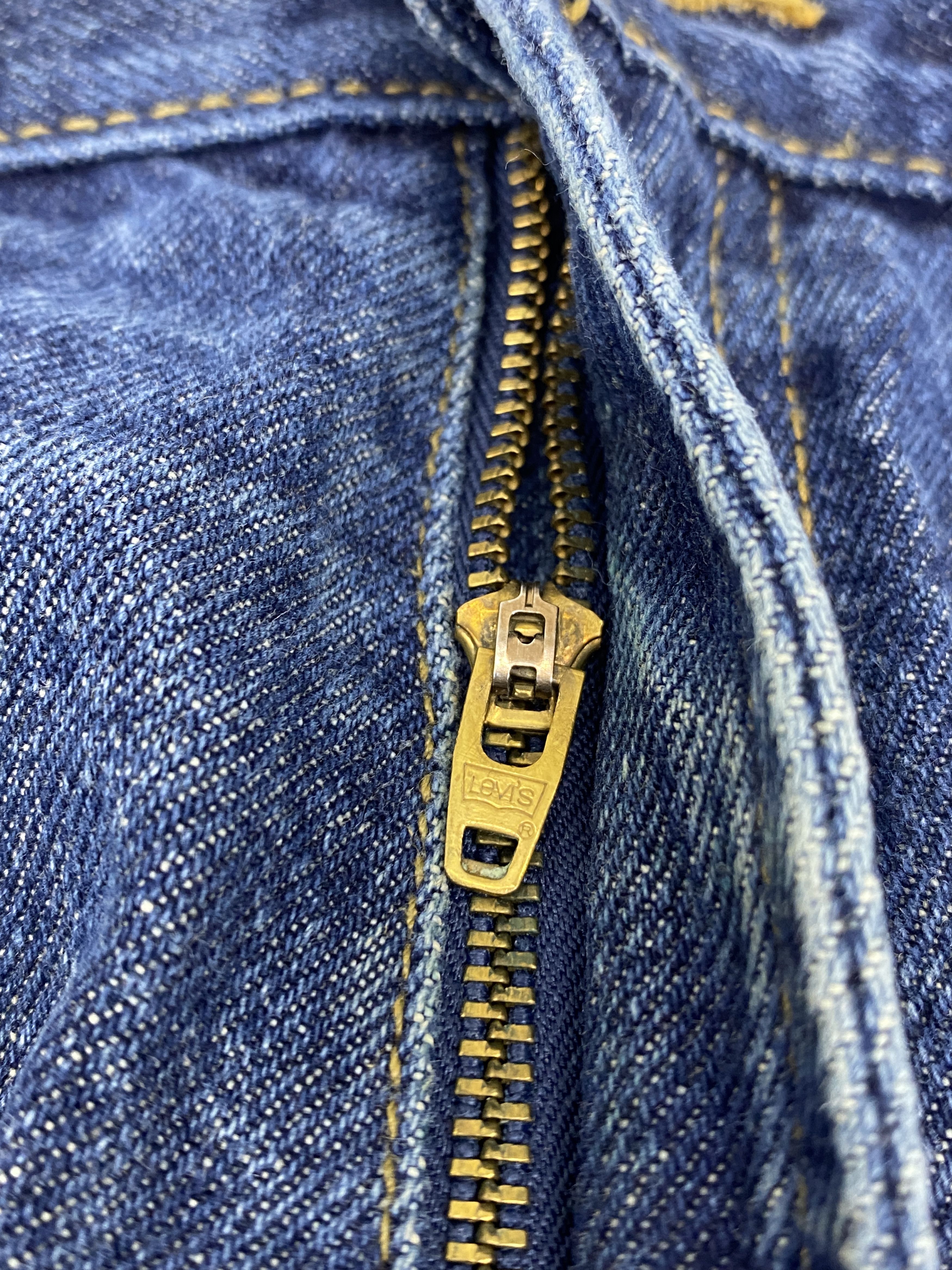 Levi's Vintage Levis 517 Flared Bootcut Jeans DP2709 Size US 39 - 12 Thumbnail