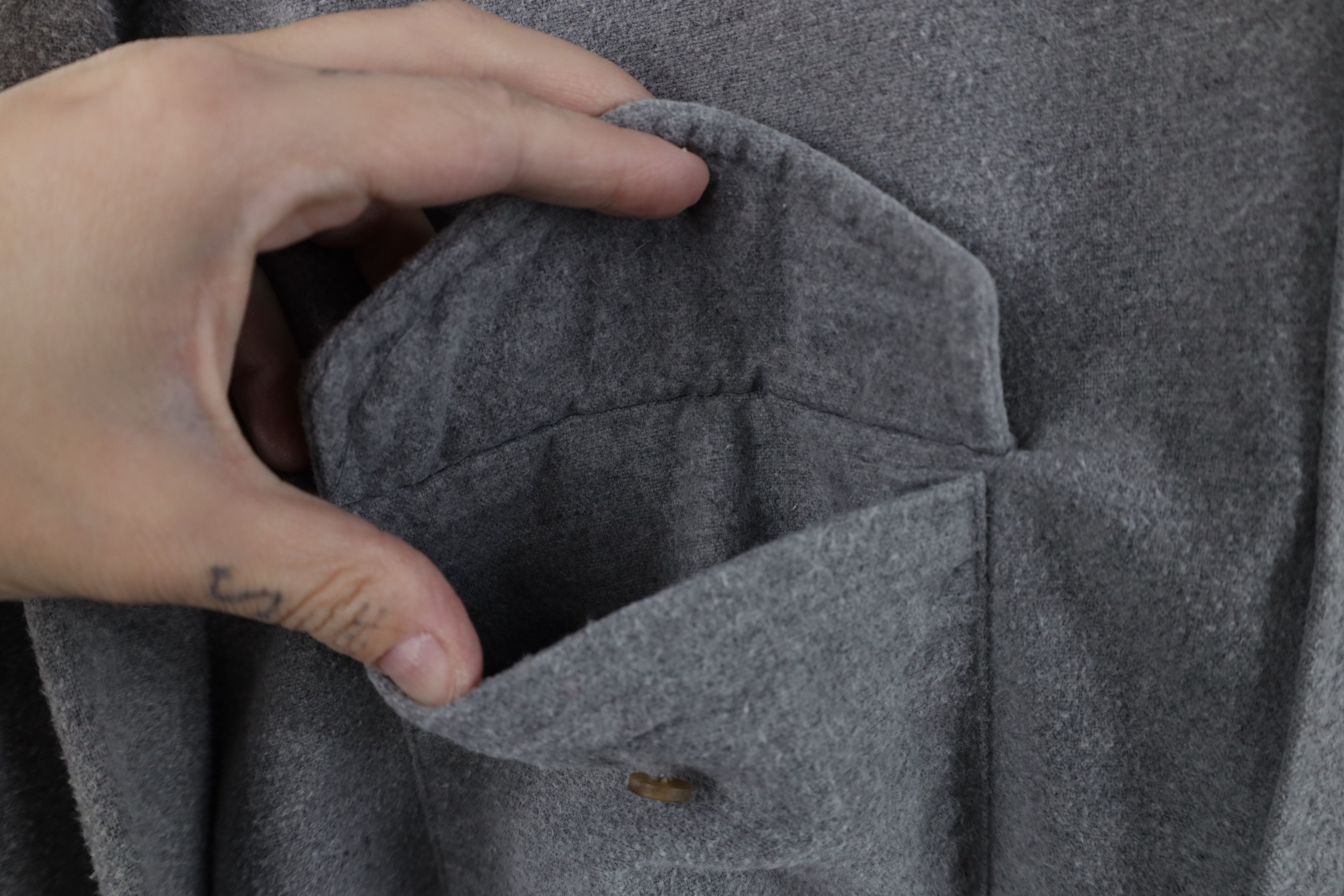 Vintage Vintage 90s Streetwear Heavy Chamois Cloth Button Down Shirt Size US L / EU 52-54 / 3 - 4 Thumbnail