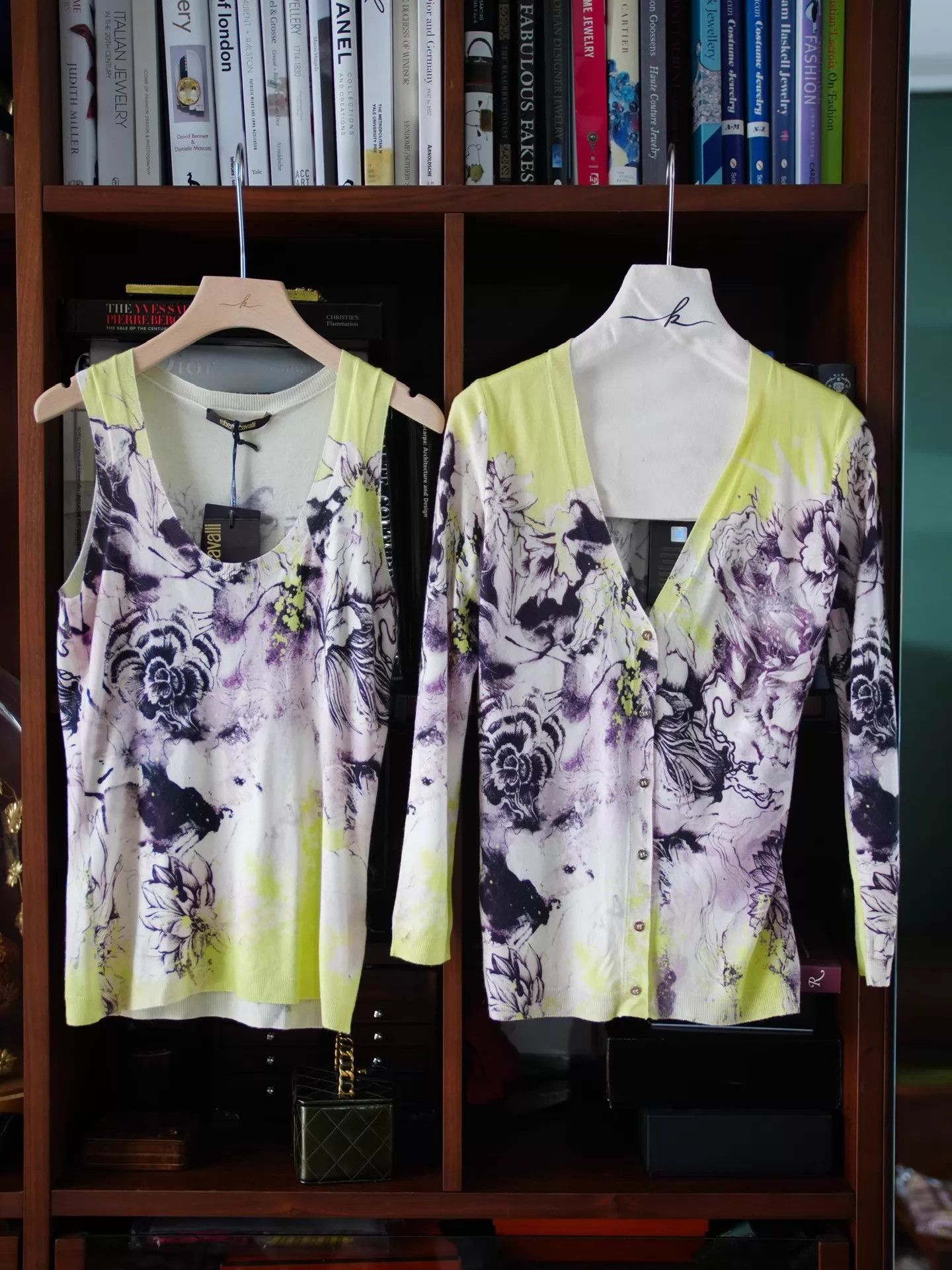 Roberto Cavalli Roberto Cavalli Silk-Wool Printed Vest-Cardigan Italy 40 Size S / US 4 / IT 40 - 2 Thumbnail