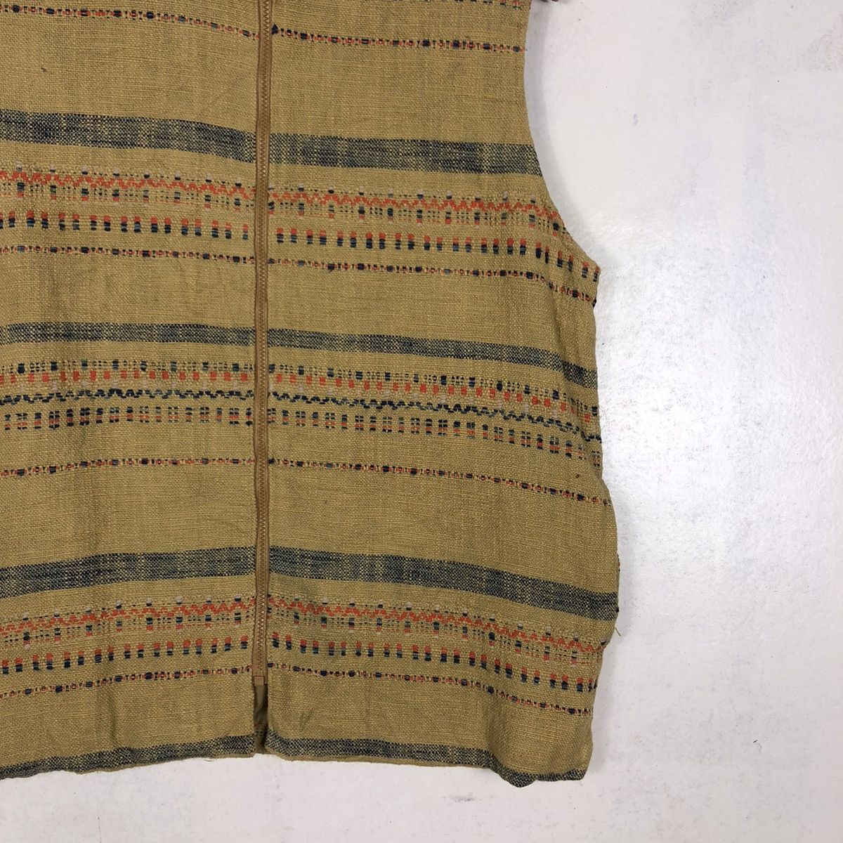 Japanese Brand 📌VINTAGE TANK TOP SLEEVELESS NAVAJO NATIVE DESIGN CHIMAYO Size US M / EU 48-50 / 2 - 7 Thumbnail