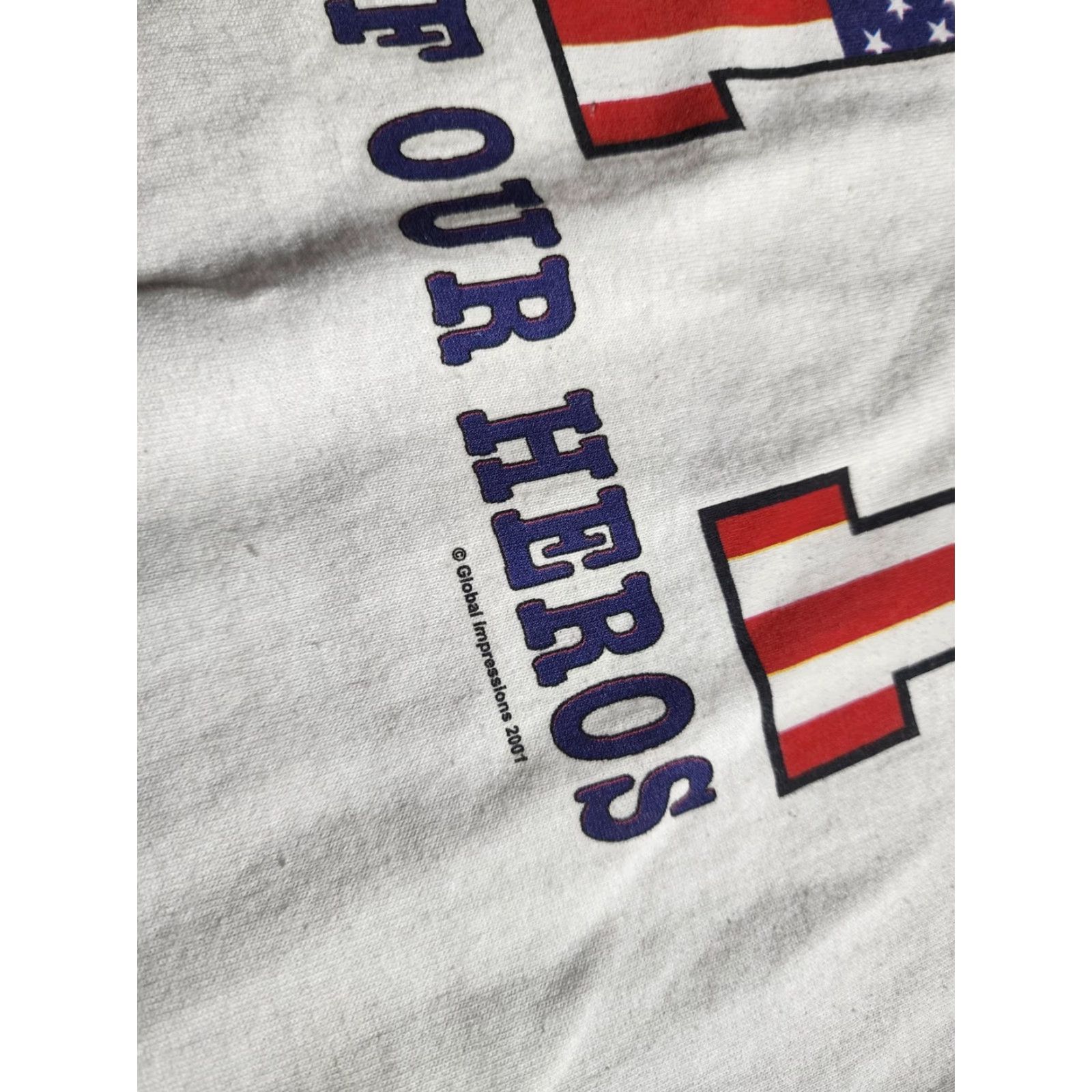 Vintage VINTAGE Unbranded Graphic Tee T-Shirt Mens XL White 9/11 World Trade Center Heroes Fire Size US XL / EU 56 / 4 - 3 Thumbnail