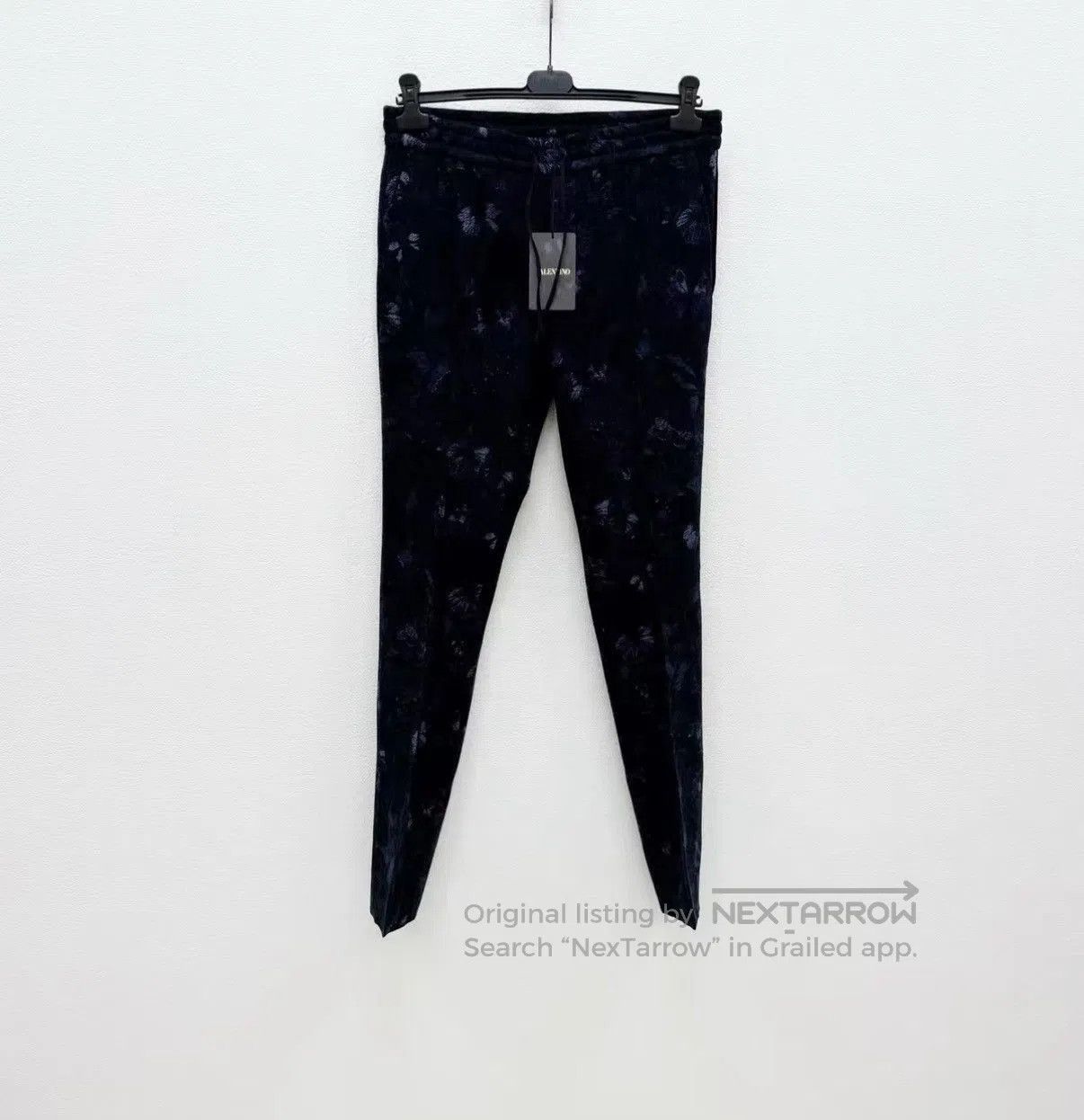 Valentino Black Floral Patterned Casual Pants Size 30. Size US 30 / EU 46 - 1 Thumbnail