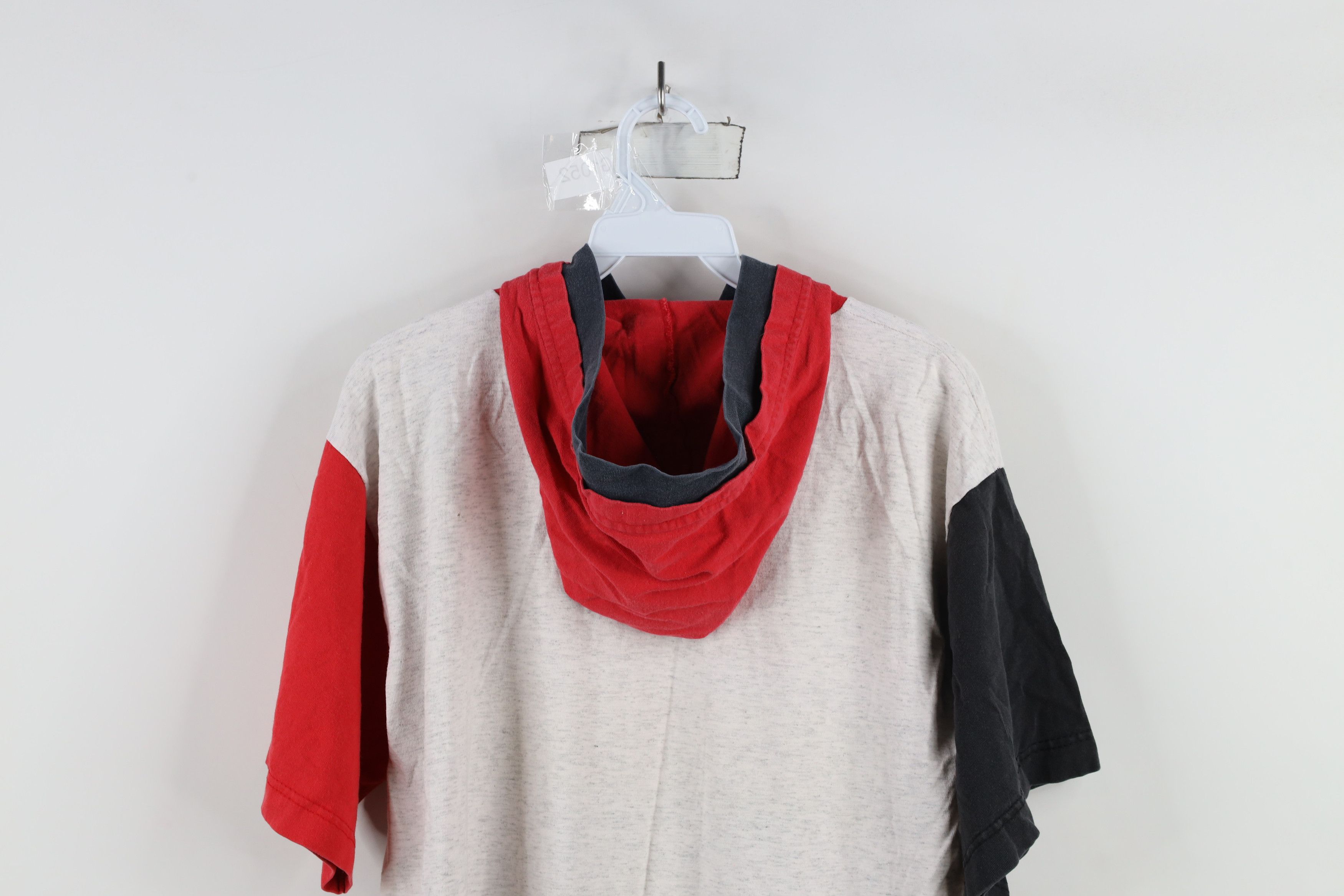 Vintage Vintage 90s Reds Baseball Short Sleeve Hooded T-Shirt USA Size US M / EU 48-50 / 2 - 15 Thumbnail