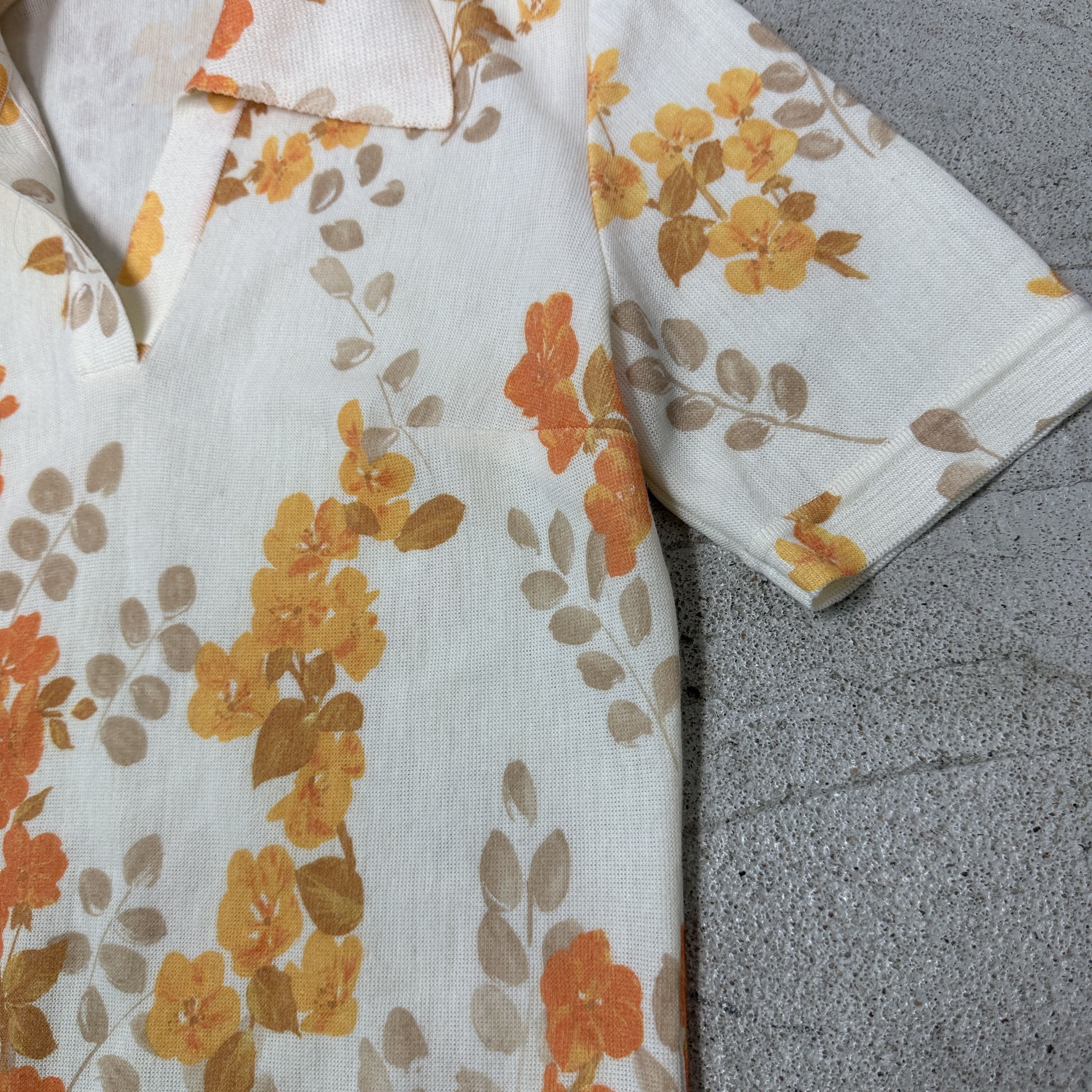 Vintage Vintage Streetwear Floral Printed Old School T-shirt 90s Size M / US 6-8 / IT 42-44 - 3 Thumbnail