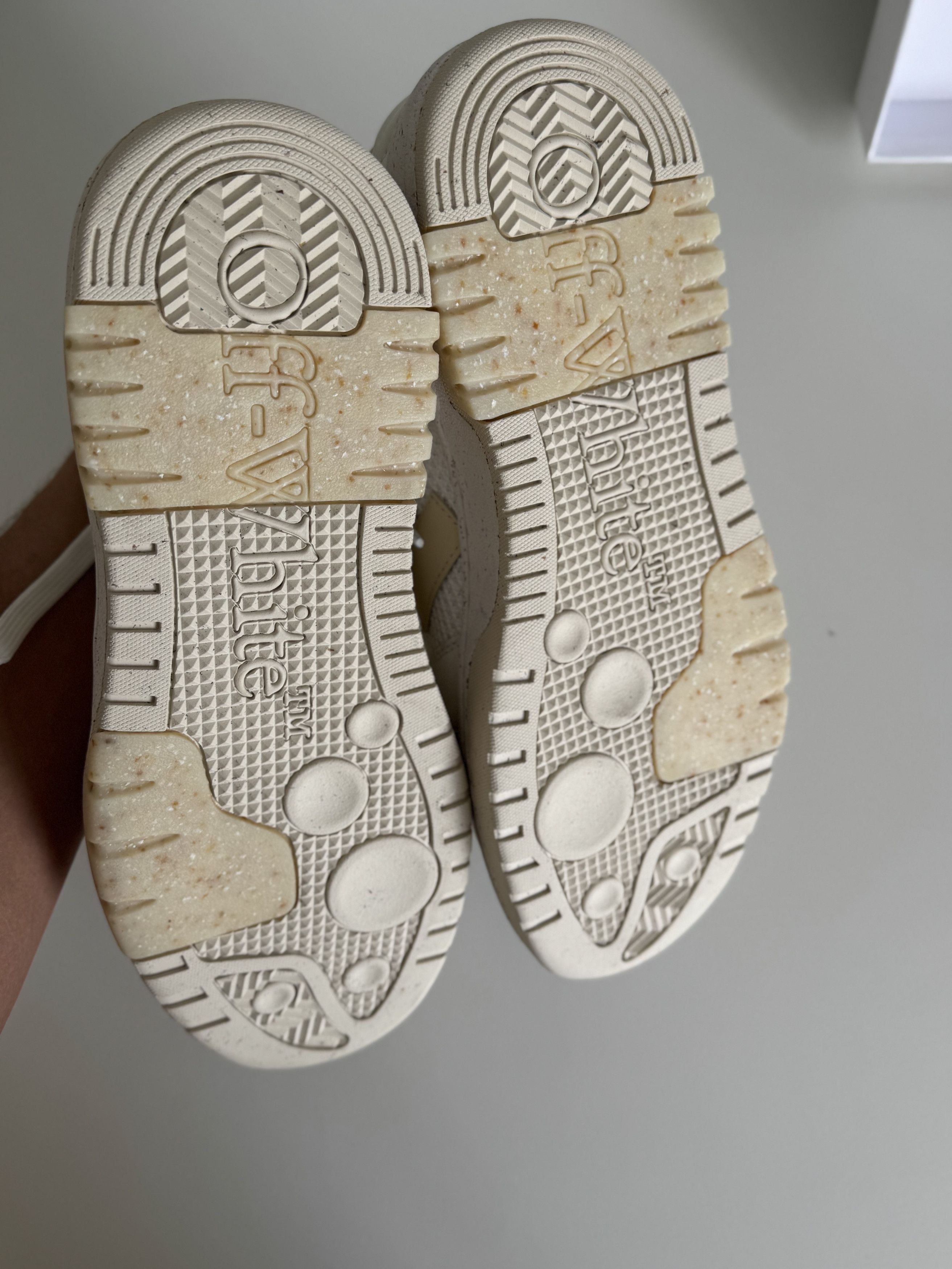 Off-White Off White Out Of Office sneakers Size US 9 / EU 42 - 14 Thumbnail