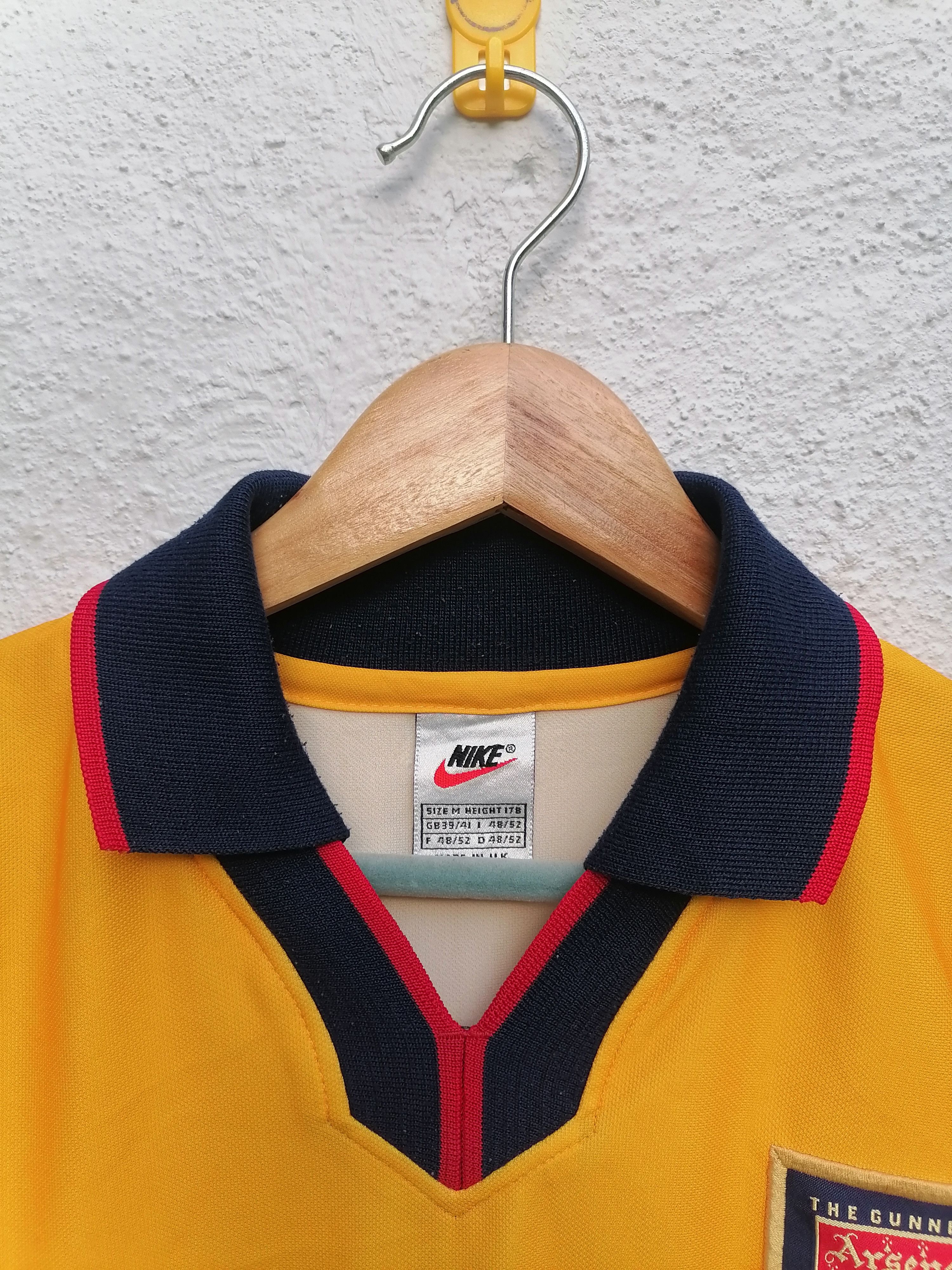 Nike × Vintage Vintage Arsenal JVC 97-99 Away Football Jersey Size US M / EU 48-50 / 2 - 6 Thumbnail