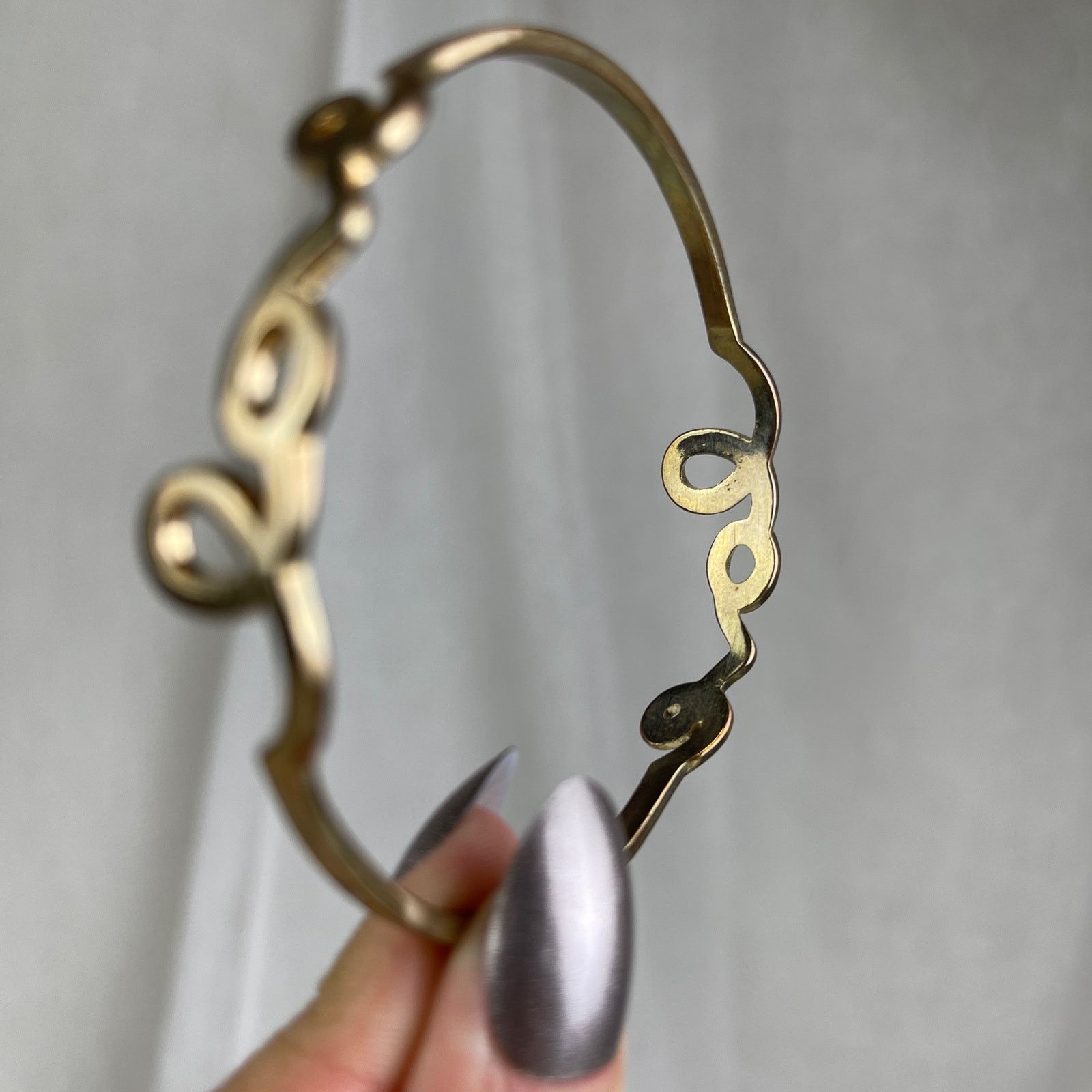 Other Dainty Gold LOVE Bangle Bracelet Minimalist Romantic NWOT Size ONE SIZE - 12 Thumbnail