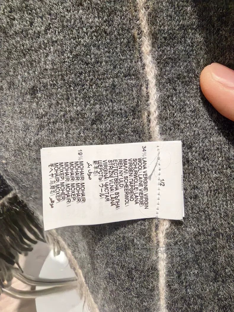Brunello Cucinelli Brunello Cucinelli Autumn and Winter Shawl, Long Fur Style Size XS / US 0-2 / IT 36-38 - 3 Thumbnail