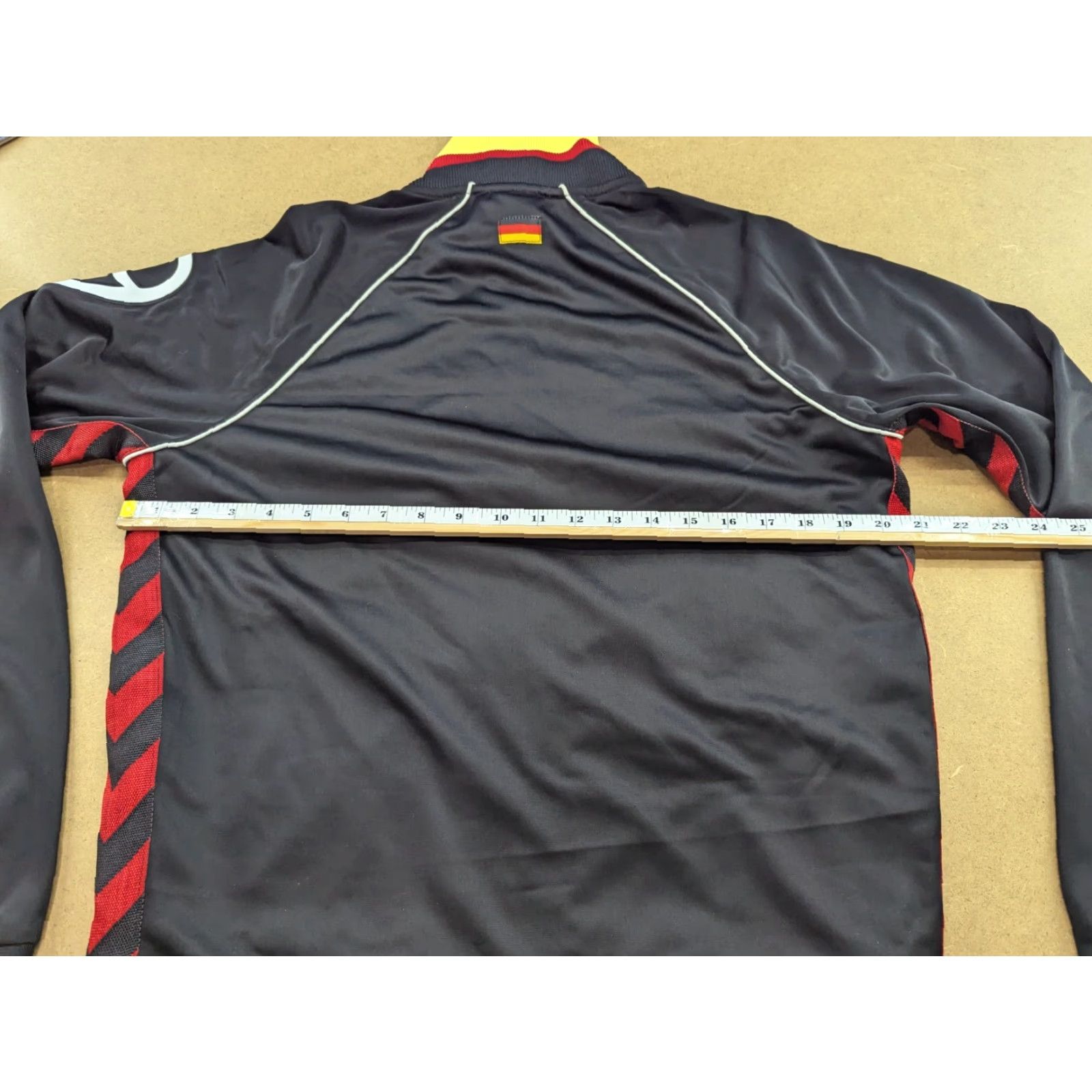 Hummel Hummel Football Track Jacket Mens L Black Full Zip Quick Dry Water Resistant Training Size US L / EU 52-54 / 3 - 7 Thumbnail