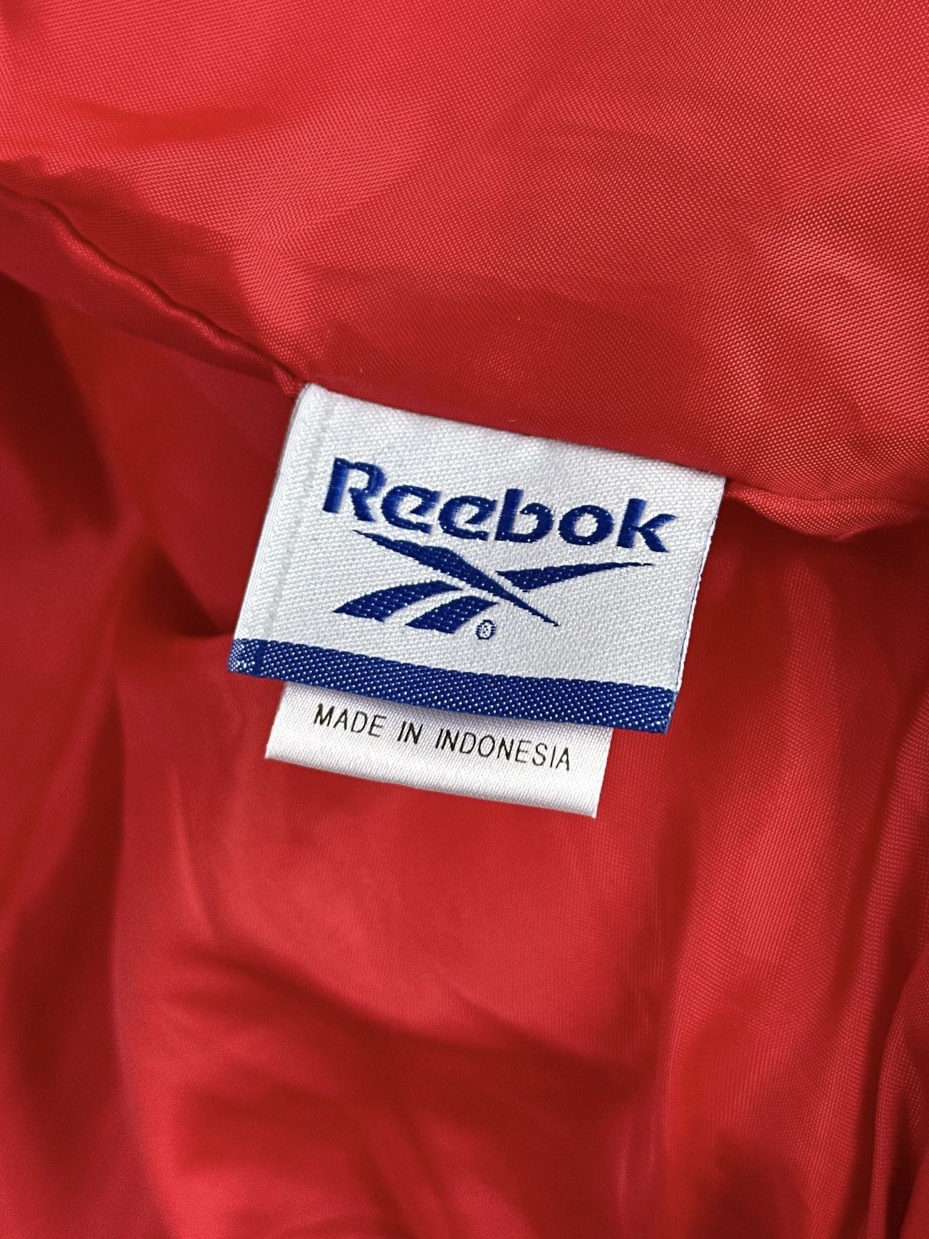 Reebok Vintage Reebok Liverpool F.C Soccer Puffer Jacket Winter Size US XL / EU 56 / 4 - 14 Thumbnail