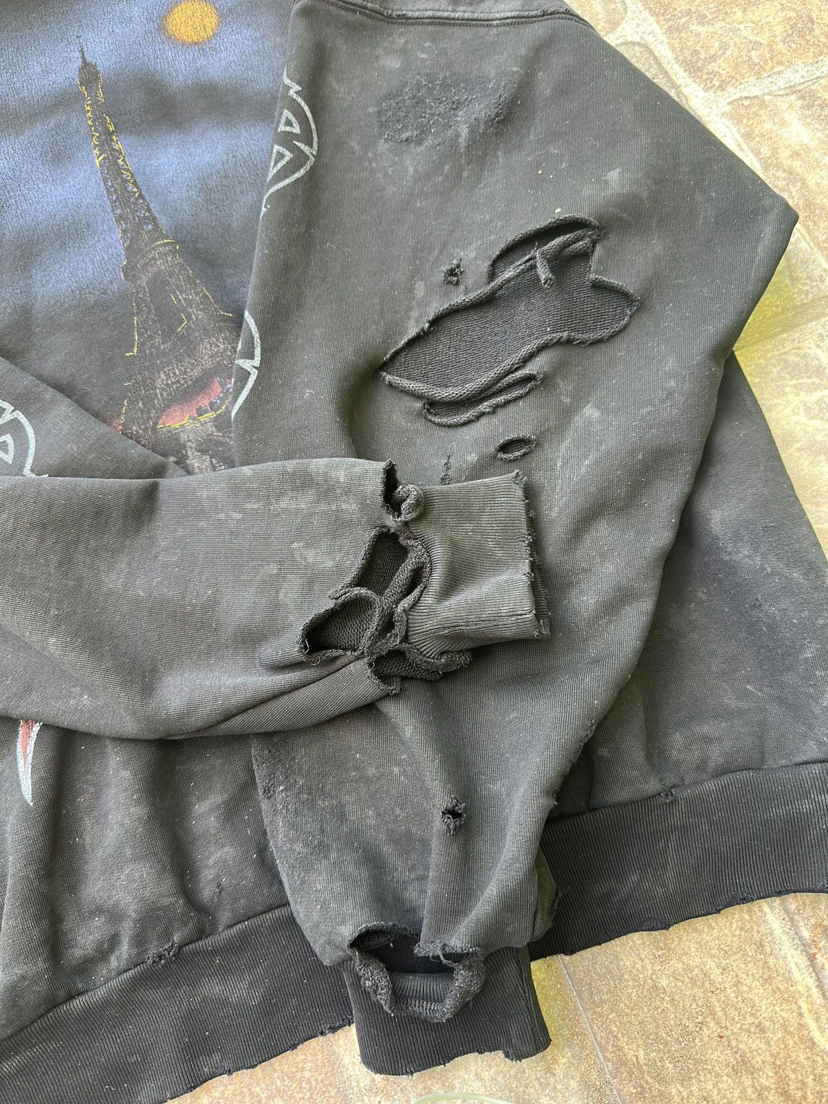 Balenciaga Balenciaga Distressed Paris Moon Hoodie Size US S / EU 44-46 / 1 - 4 Thumbnail
