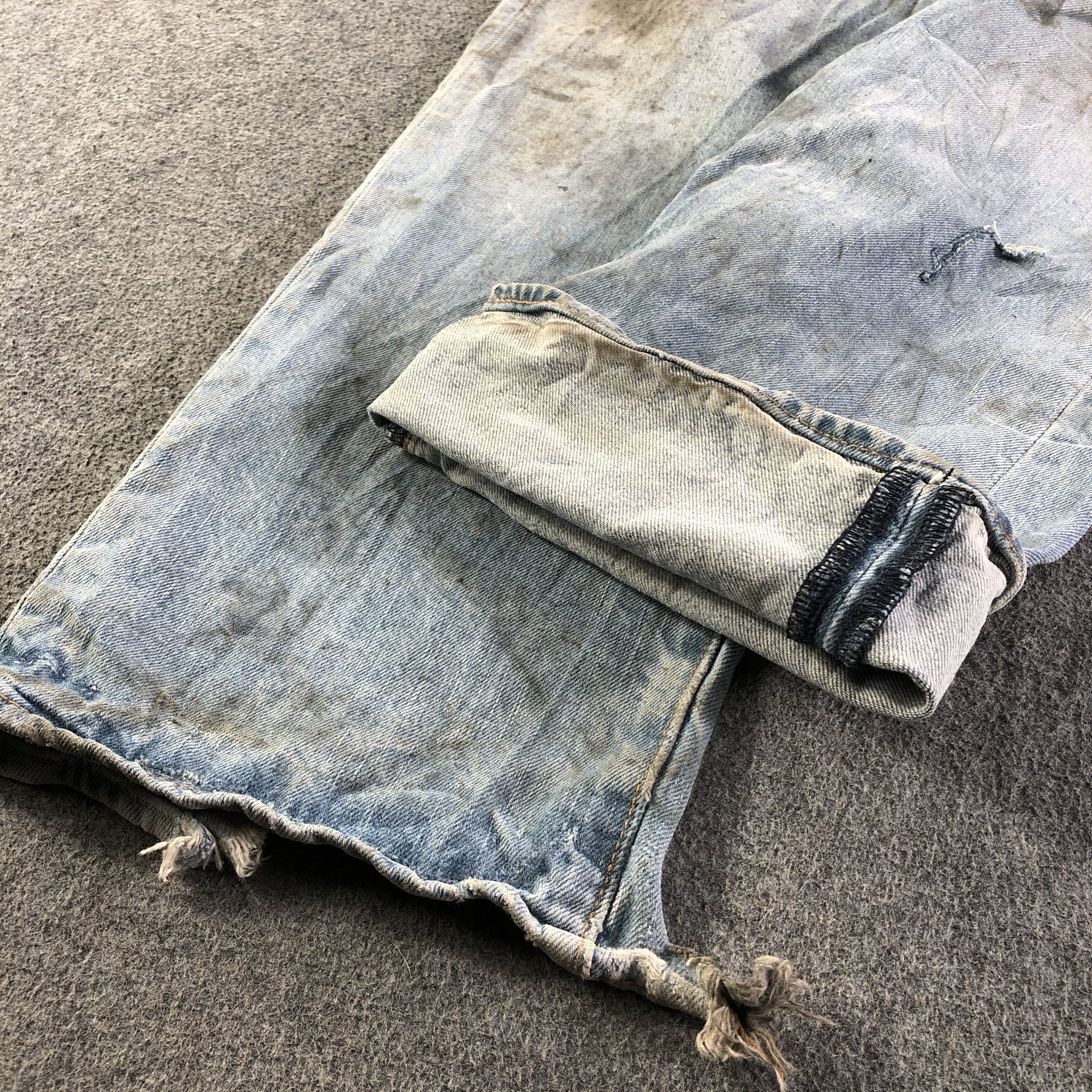 Levi's Vintage Levis 501 Jeans-J4369 Size US 35 - 6 Thumbnail