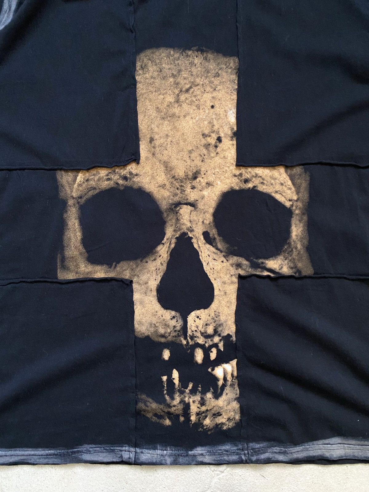 Band Tees Vintage Y2K Scull Patchwork T Shirt Japan Style Size US XXL / EU 58 / 5 - 7 Thumbnail