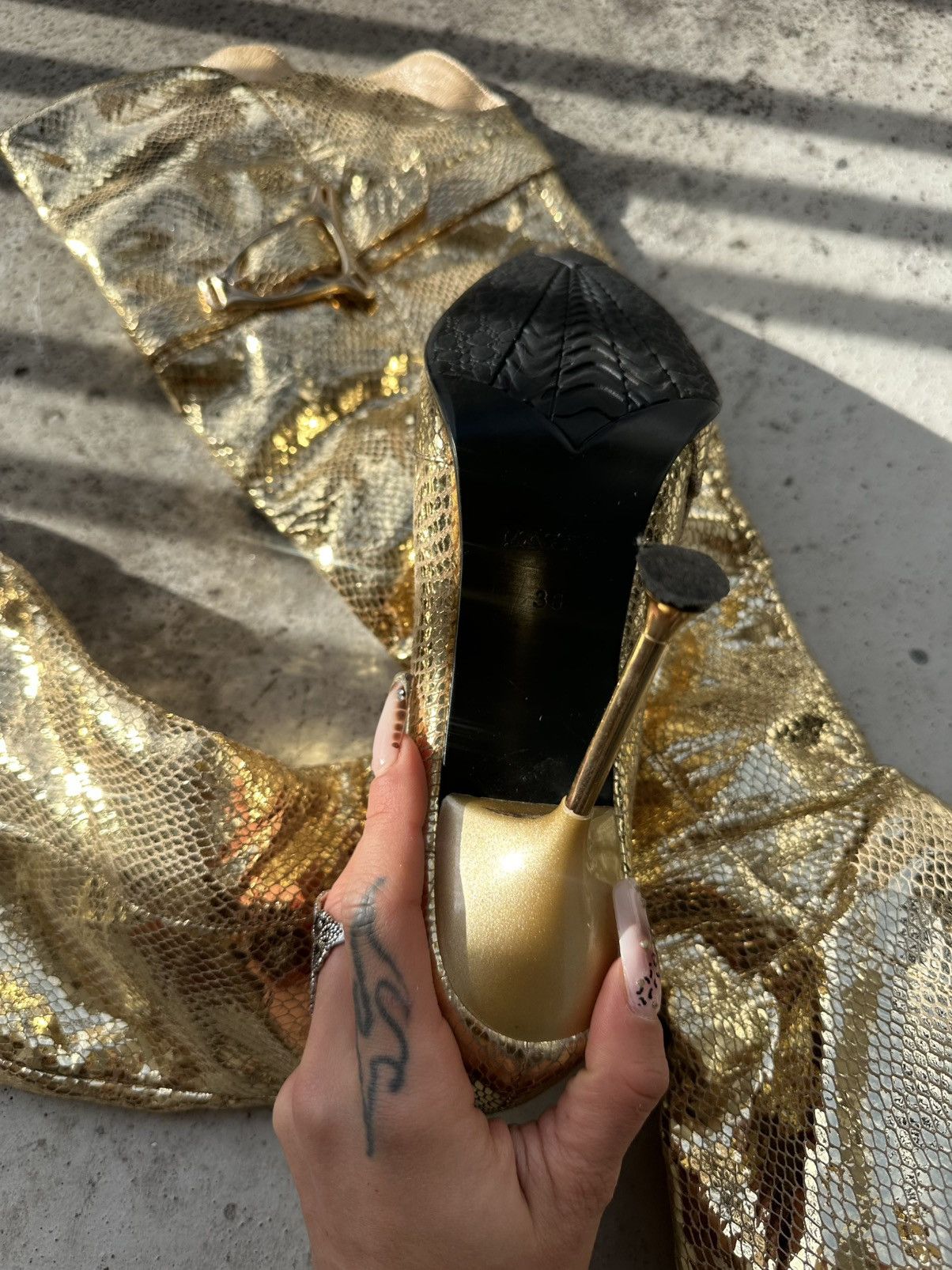 Vintage Gold Snakeskin Metallic Knee High Boots Avantgarde el Dantes Size US 8 / IT 38 - 3 Thumbnail