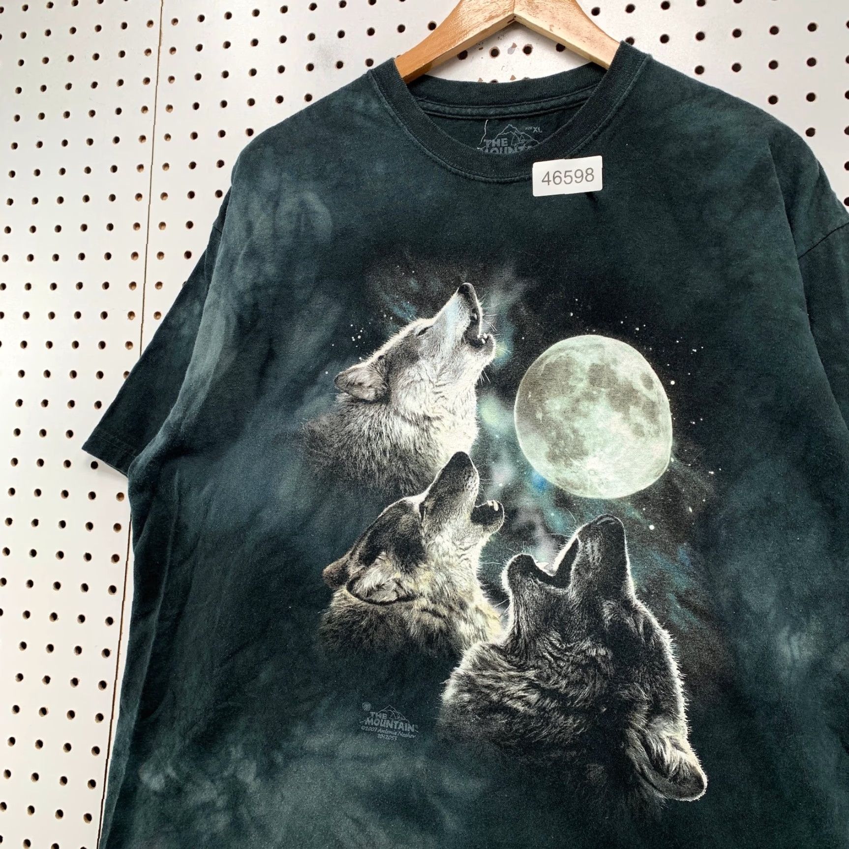 The Mountain The Mountain Wolf Moon T Shirt Mens XL Black Wolves Howling Tie Dye Made Usa Size US XL / EU 56 / 4 - 6 Thumbnail