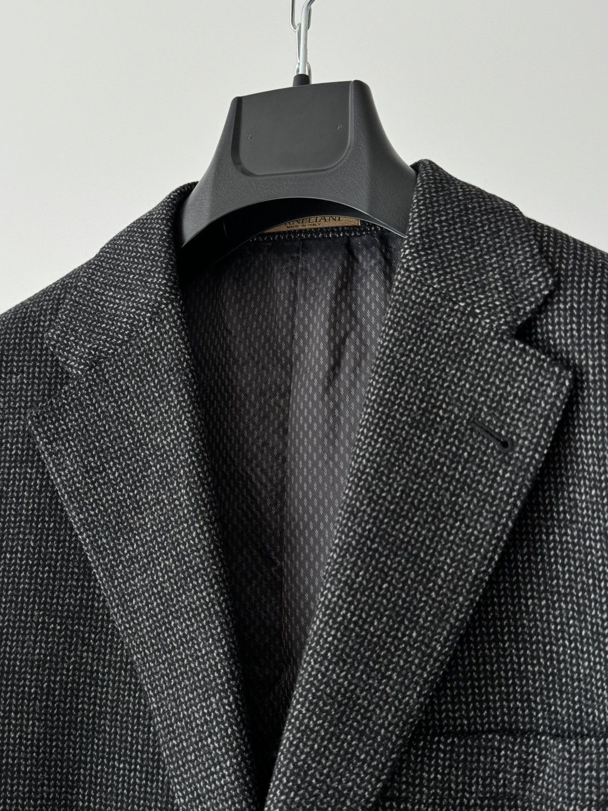 Corneliani Corneliani Wool & Cashmere Two Button Sport Black Jacket Size 42R - 3 Thumbnail