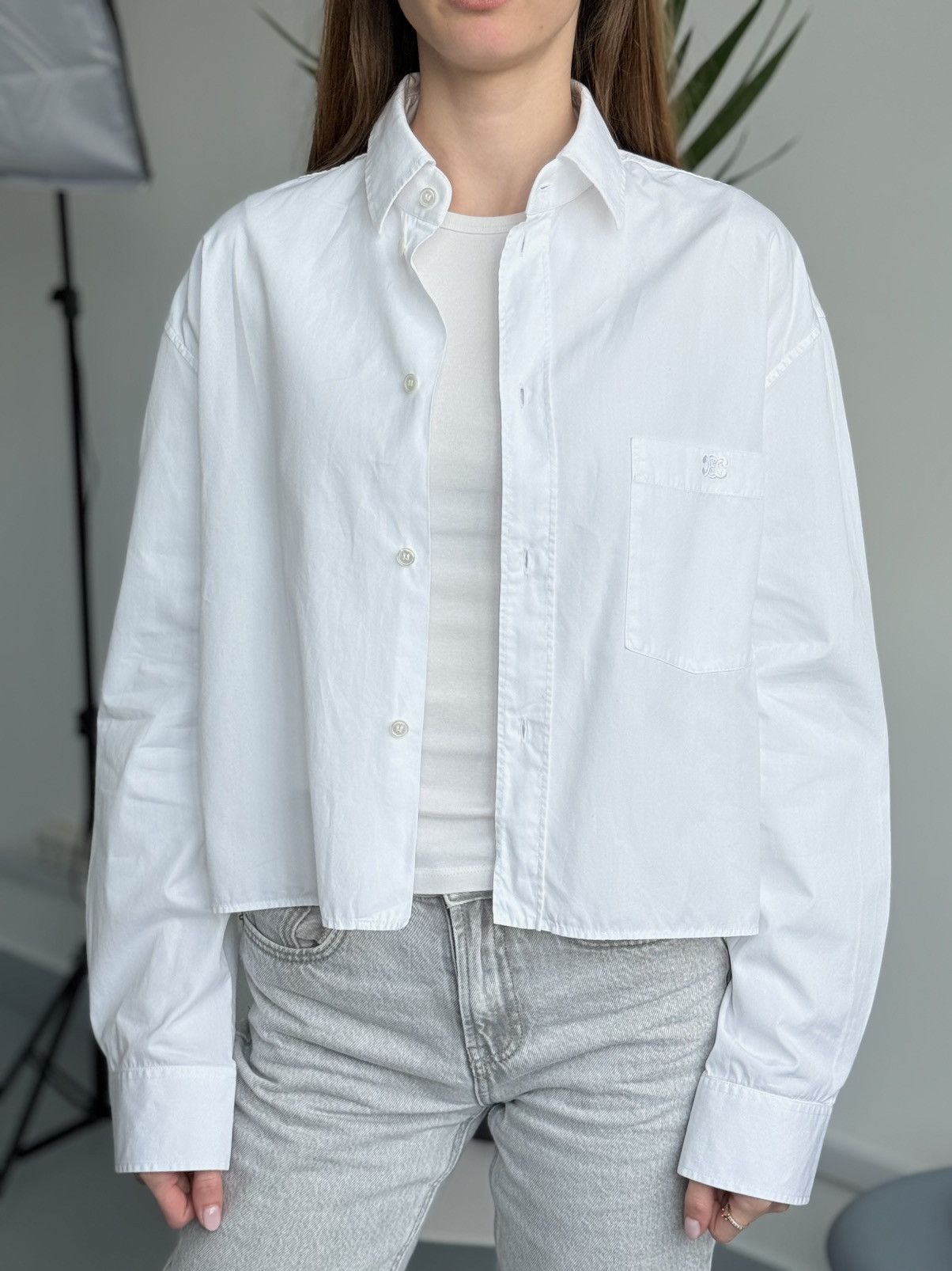 Celine Celine Paris Cropped White Shirt Pocket Logo Oversized Fit Size XS / US 0-2 / IT 36-38 - 1 Thumbnail
