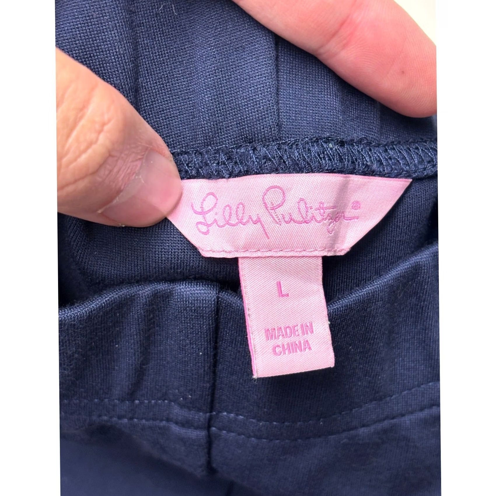 Lilly Pulitzer Lilly Pulitzer Blue Navy Knit Pants Flat Front Stretch Belted Elastic Waist Classic Fit L Women’s 32W 27Inseam Style 42447 Size 36" / US 14 / IT 50 - 2 Thumbnail