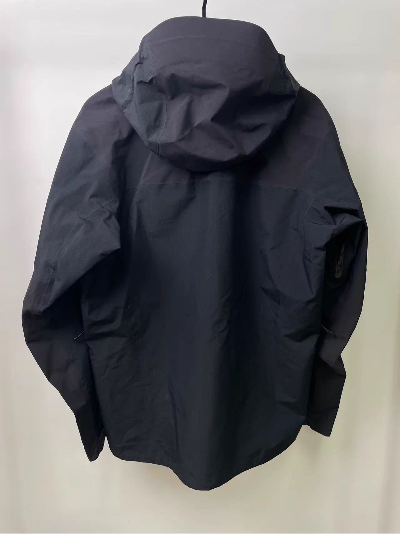 Arc'teryx Arc'teryx Bata AR Hardshell Jacket Size US M / EU 48-50 / 2 - 2 Thumbnail