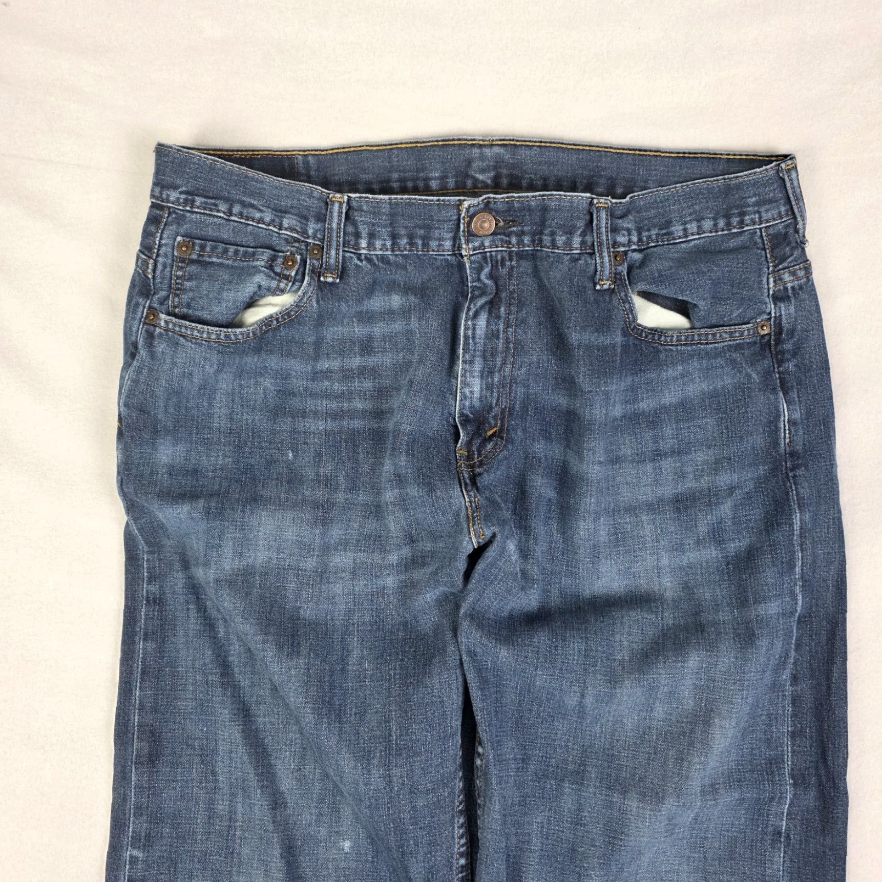 Levi's VINTAGE Levi's 569 Jeans Baggy Distressed Grunge 36x32 Blue Men Adult Wide-Leg Skateboard Size US 36 / EU 52 - 5 Thumbnail