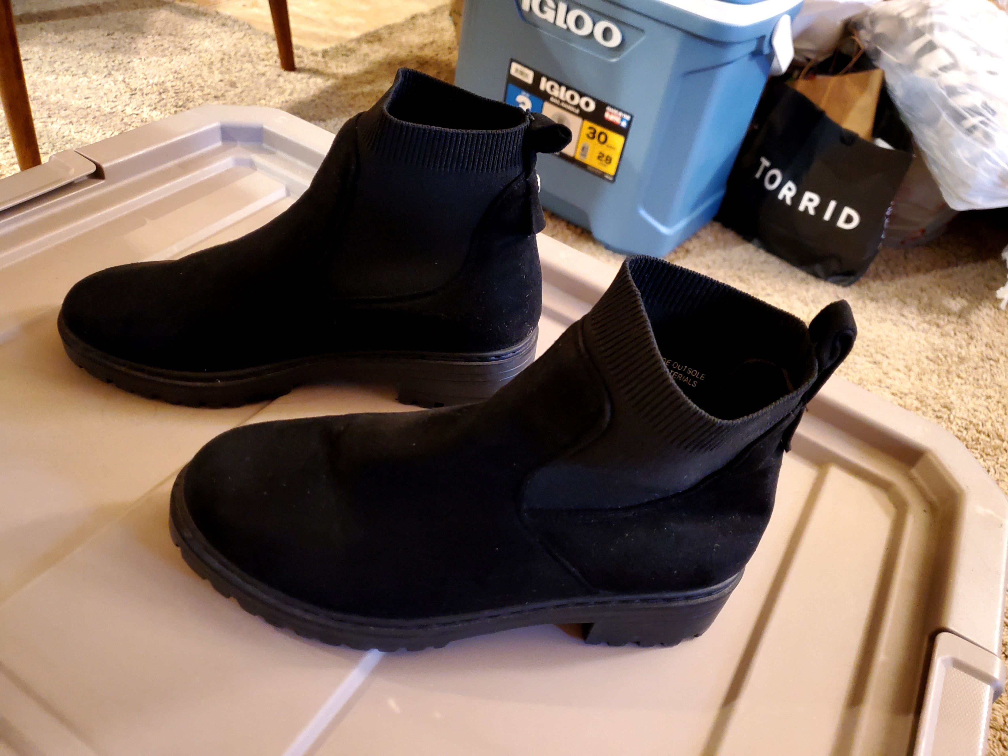 London Fog Black London Fog Paneli Boots-size 8 Size US 8 / IT 38 - 1 Thumbnail