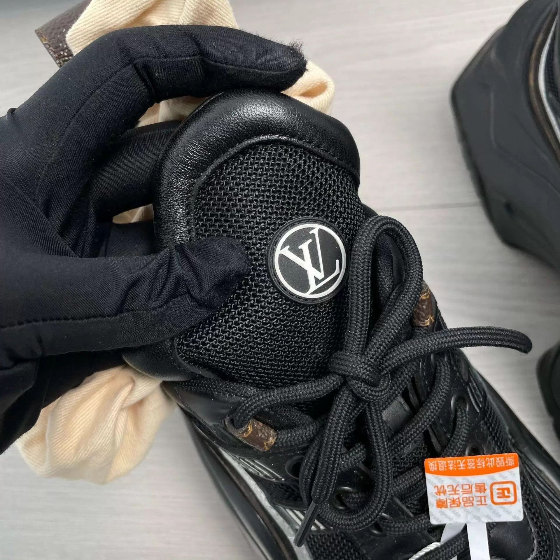 Louis Vuitton Louis Vuitton Archlight Sneakers 36.5 Size US 6 / IT 36 - 9 Thumbnail