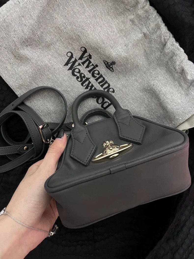 Vivienne Westwood Vivienne Westwood size os Saturn YASMINE bowling bag, hand Size ONE SIZE - 7 Thumbnail