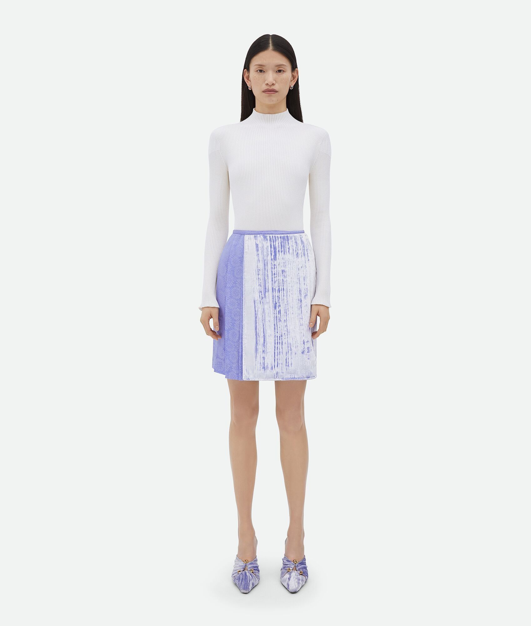 Bottega Veneta o1bcso1str0225 Wrapped Viscose And Silk Velvet Mini Skirt Size 26" / US 2 / IT 38 - 1 Thumbnail