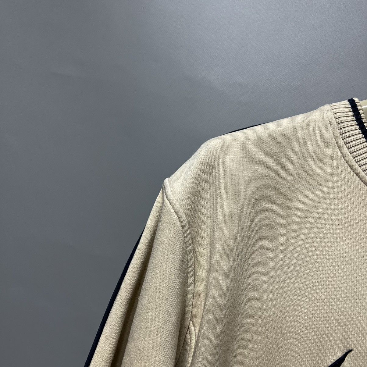 Nike Vintage Nike Beige Sweatshirt Cream Y2K Big logo Size US L / EU 52-54 / 3 - 4 Thumbnail