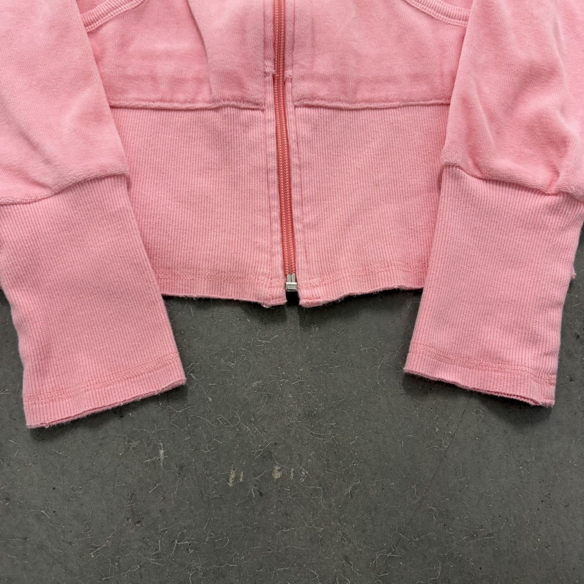 Bebe Bebe Rhinestone Velour Zip Up Jacket Pink Y2K McBling Size M / US 6-8 / IT 42-44 - 4 Thumbnail