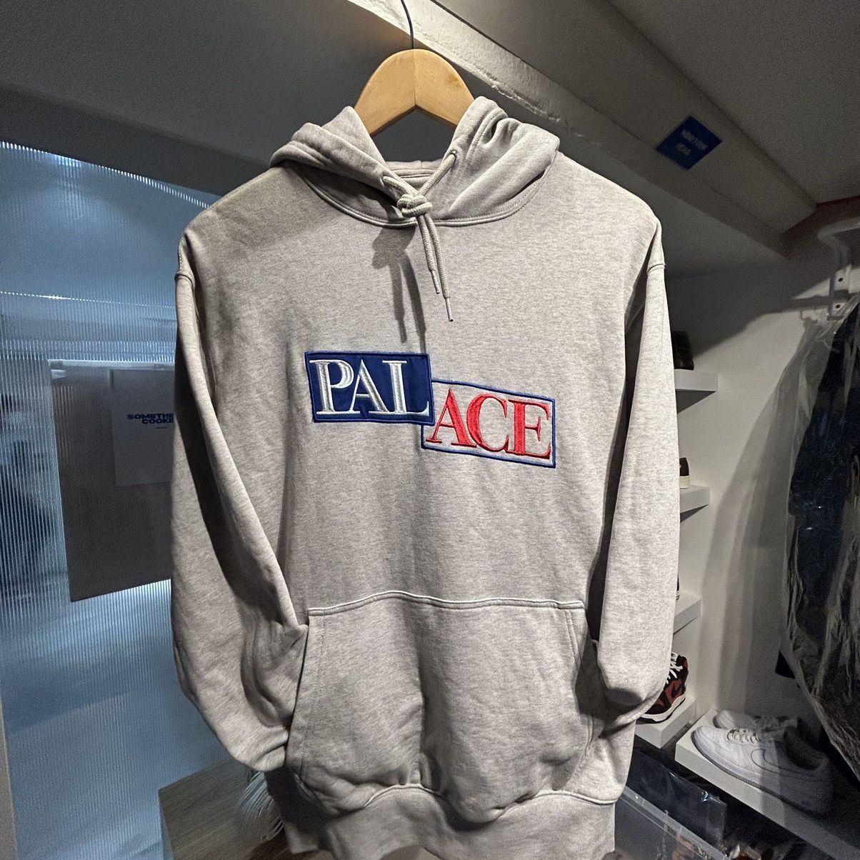 Palace store lovely hoodie