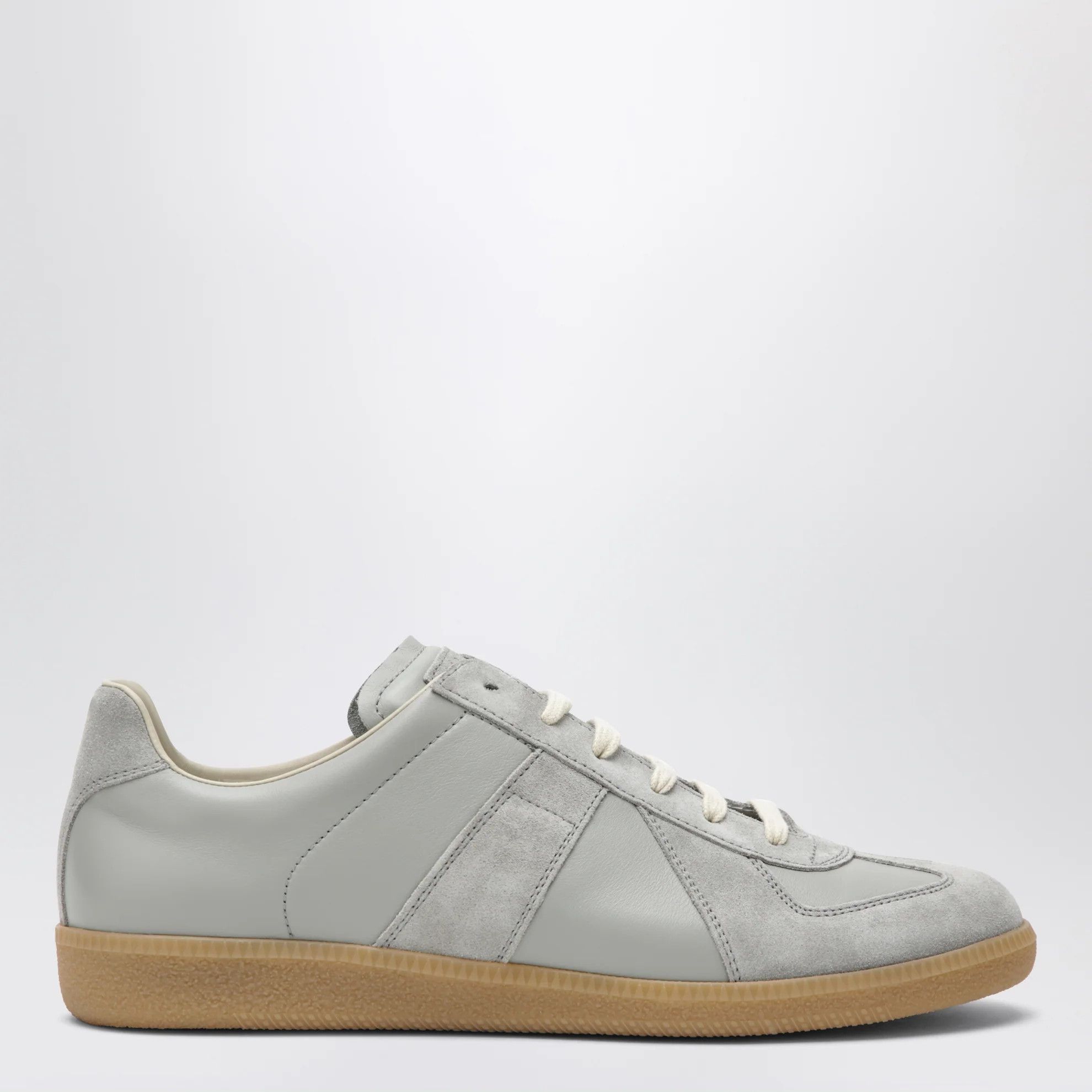 Maison Margiela o1d2blof0526 Relipca Low-Top Sneakers in Light Grey Size US 9 / EU 42 - 1 Thumbnail