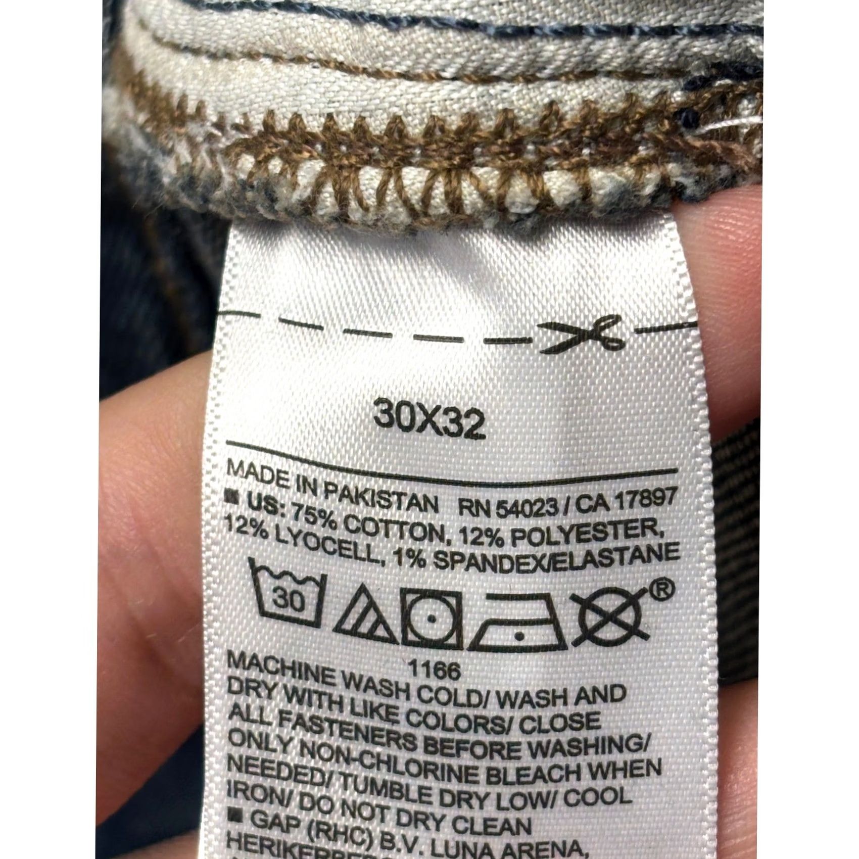 Banana Republic NWT Banana Republic Travel Slim Jeans Mens 30x32 Medium Wash Denim Blue Casual Straight Pocket 5-Pocket Button Zip Mens Size US 29 - 5 Thumbnail