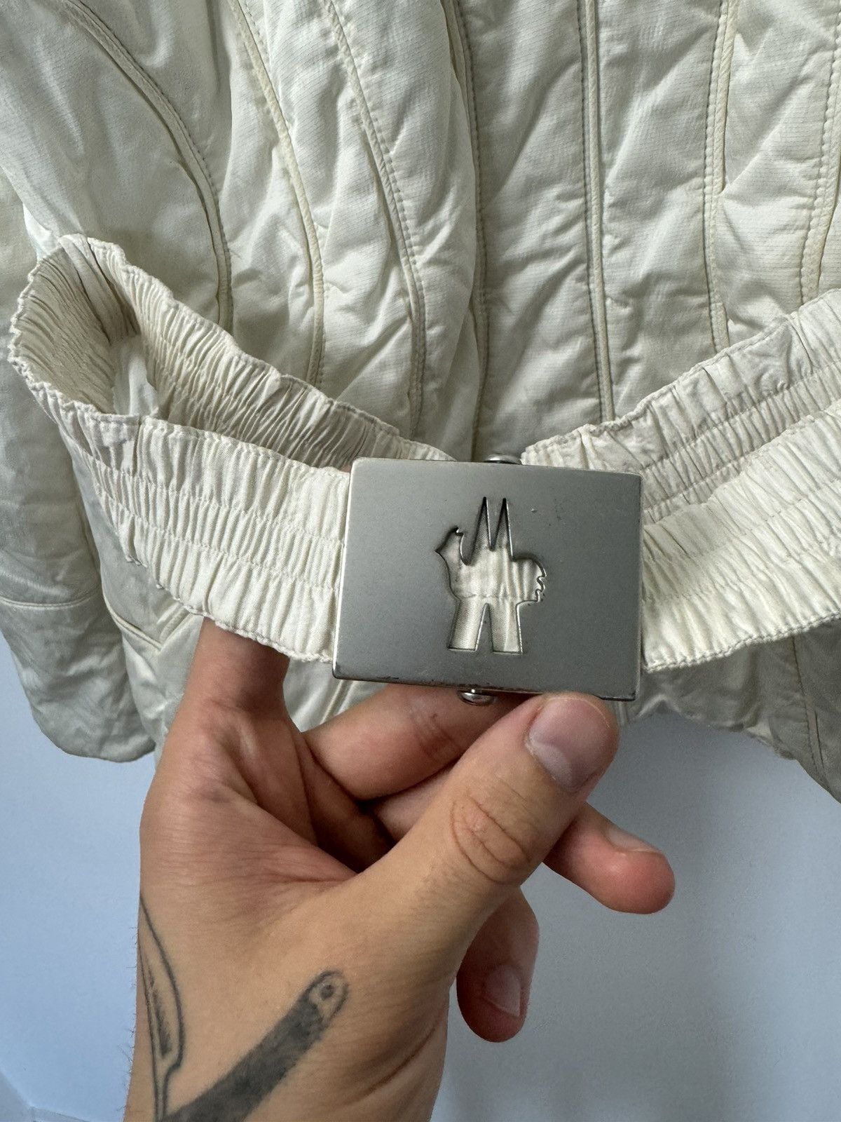 Moncler Vintage Y2K MONCLER Puffer Down Jacket Designer Luxury Cream Size M / US 6-8 / IT 42-44 - 16 Thumbnail