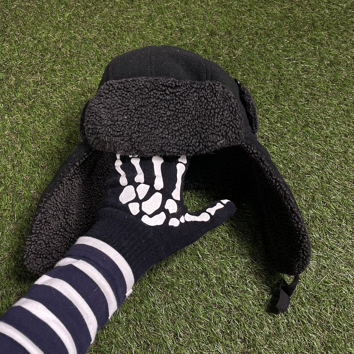 Vintage Vintage Y2K Skeleton Hand Beanie Alt Grunge Streetwear OS Size ONE SIZE - 1 Thumbnail
