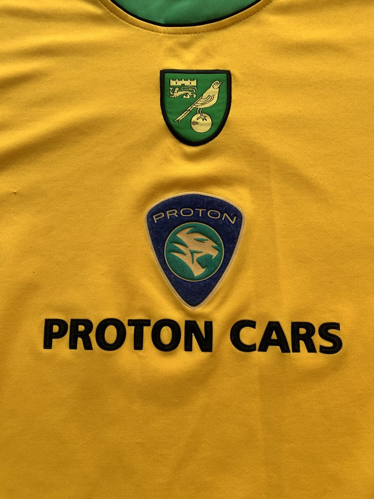 Other 🔥XARA NORWICH CITY 2005/06 HOME FOOTBALL SOCCER JERSEY KIT Size US S / EU 44-46 / 1 - 4 Thumbnail