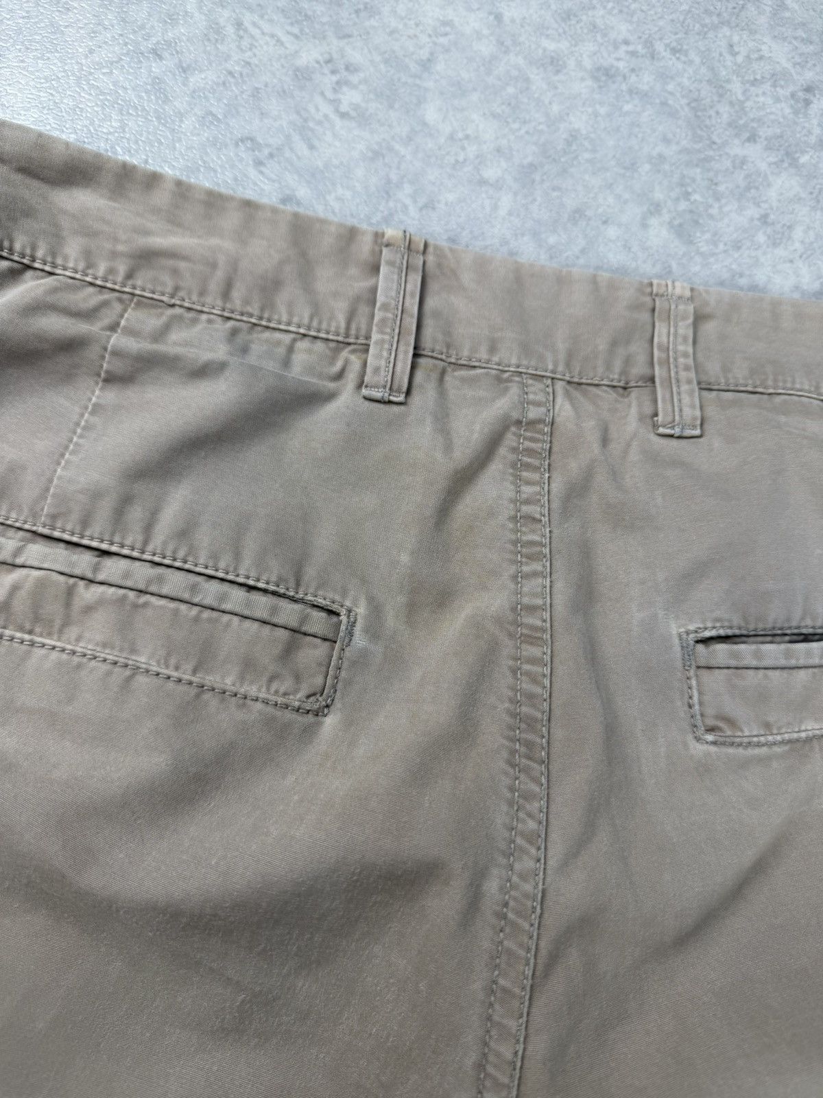 Stone Island Stone Island Cargo Shorts Beige Size W30 Size US 30 / EU 46 - 22 Thumbnail